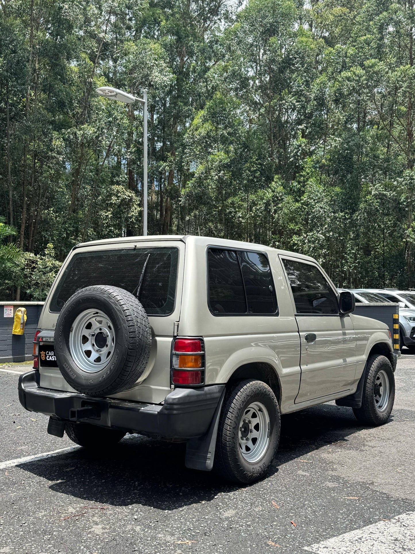 2003 - MITSUBISHI MONTERO V11 2.4L