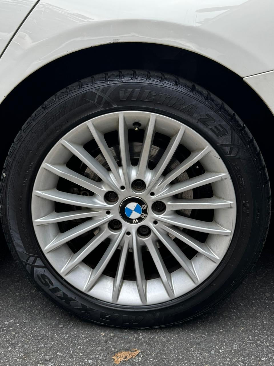 2016 - BMW 320i Luxury Sedan