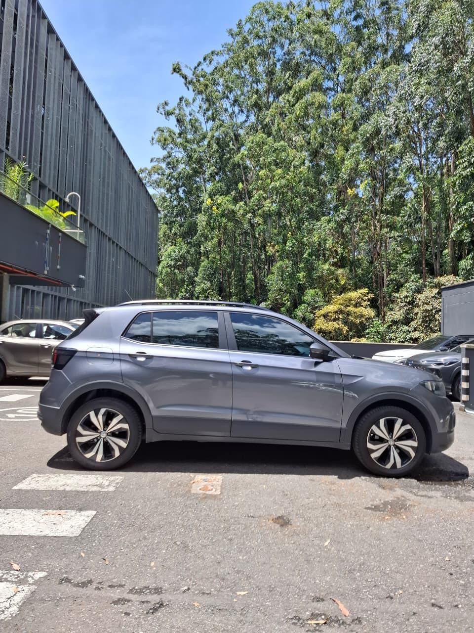 2021 - VOLSKWAGEN T-CROSS Trendline