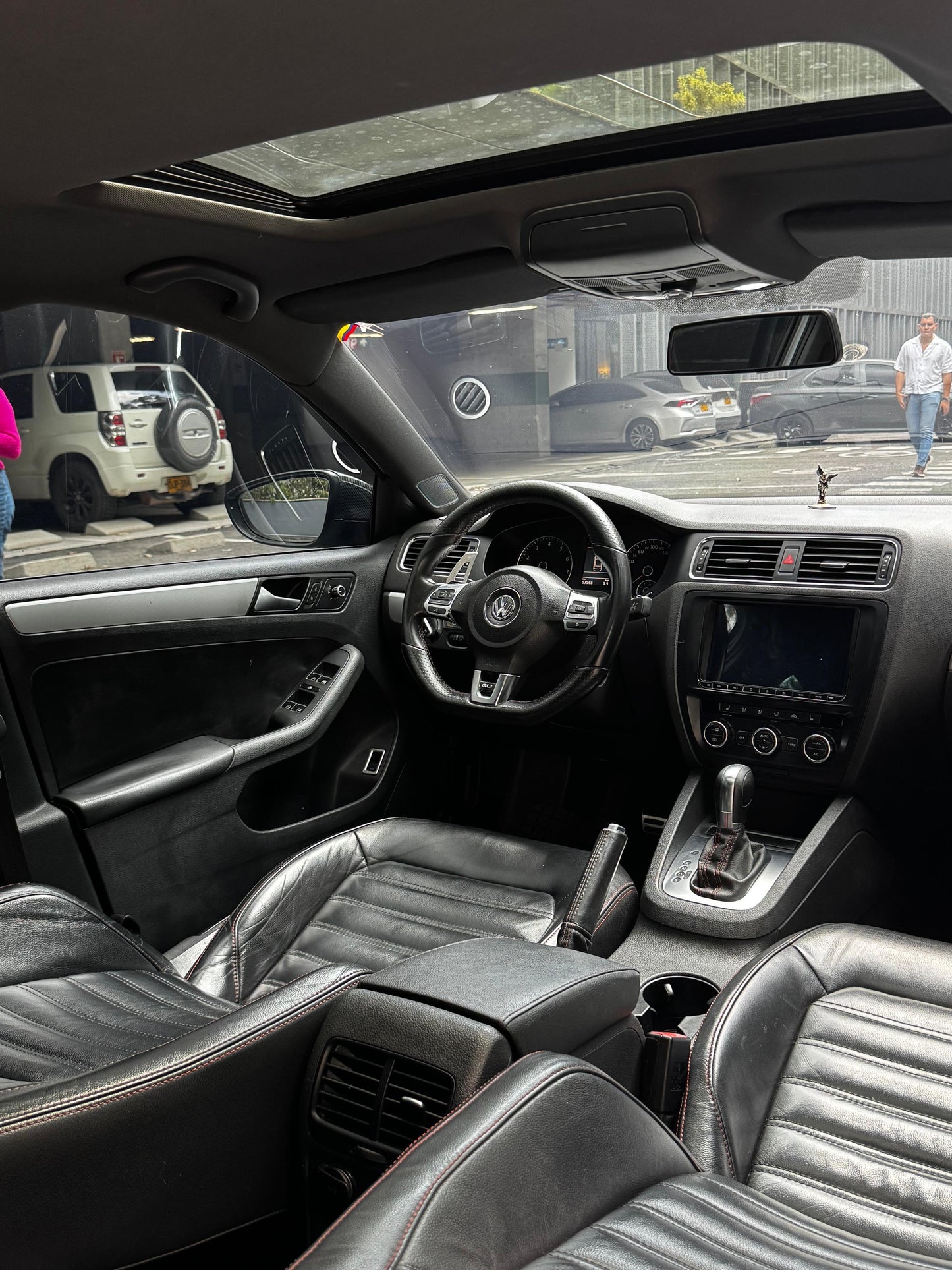 2014 - VOLKSWAGEN NUEVO JETTA GLI 2.0 turbo