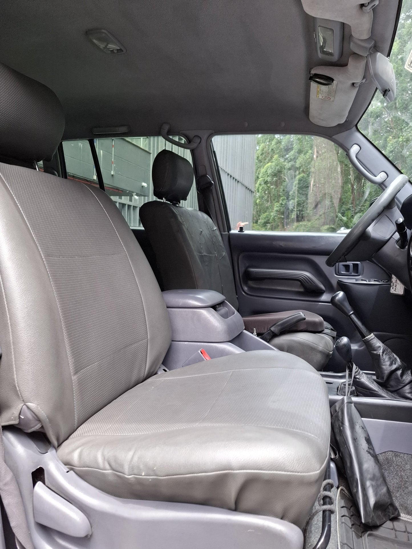 2004 - TOYOTA PRADO VX 4x4 3.4L MT