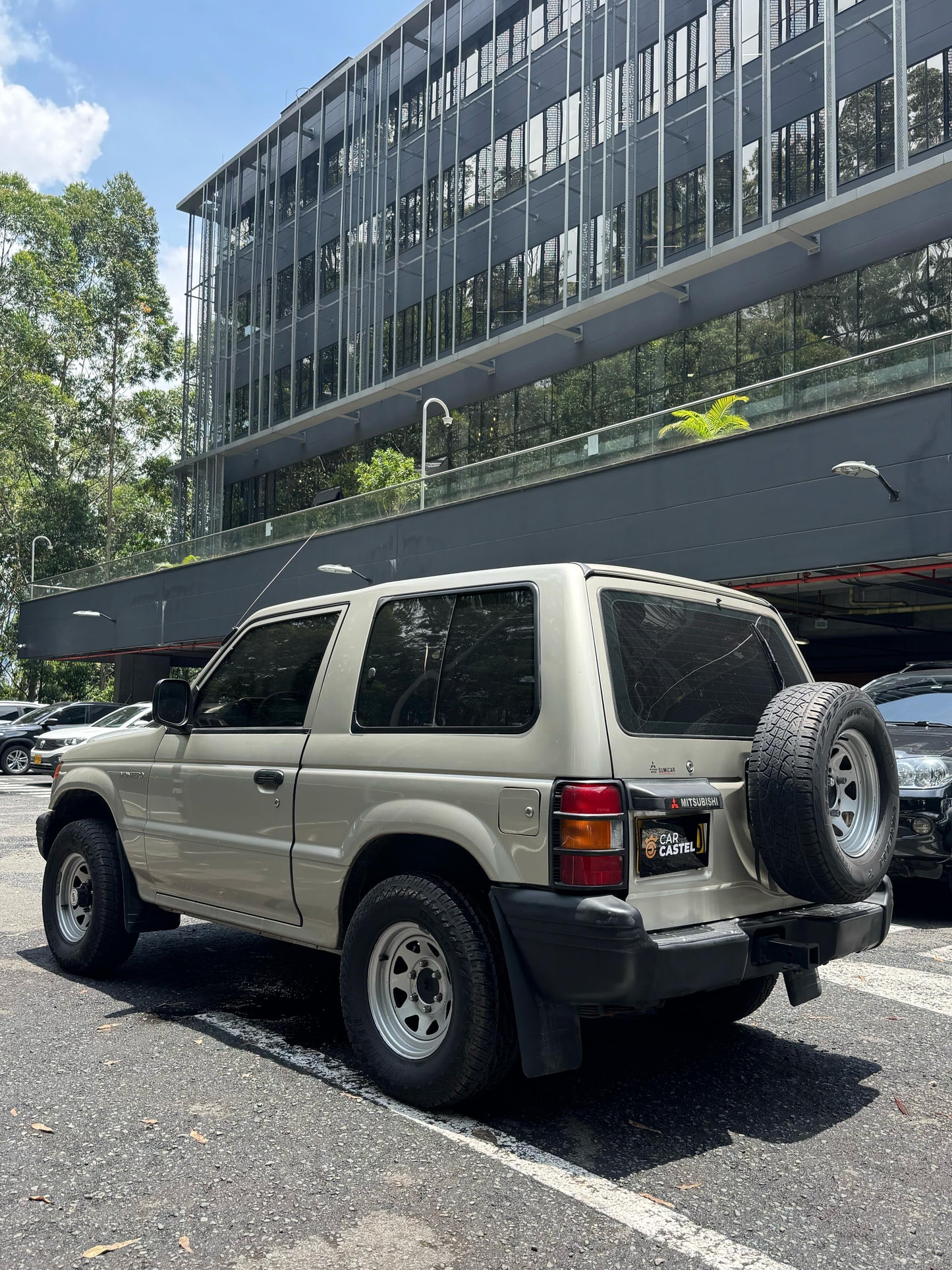 2003 - MITSUBISHI MONTERO V11 2.4L