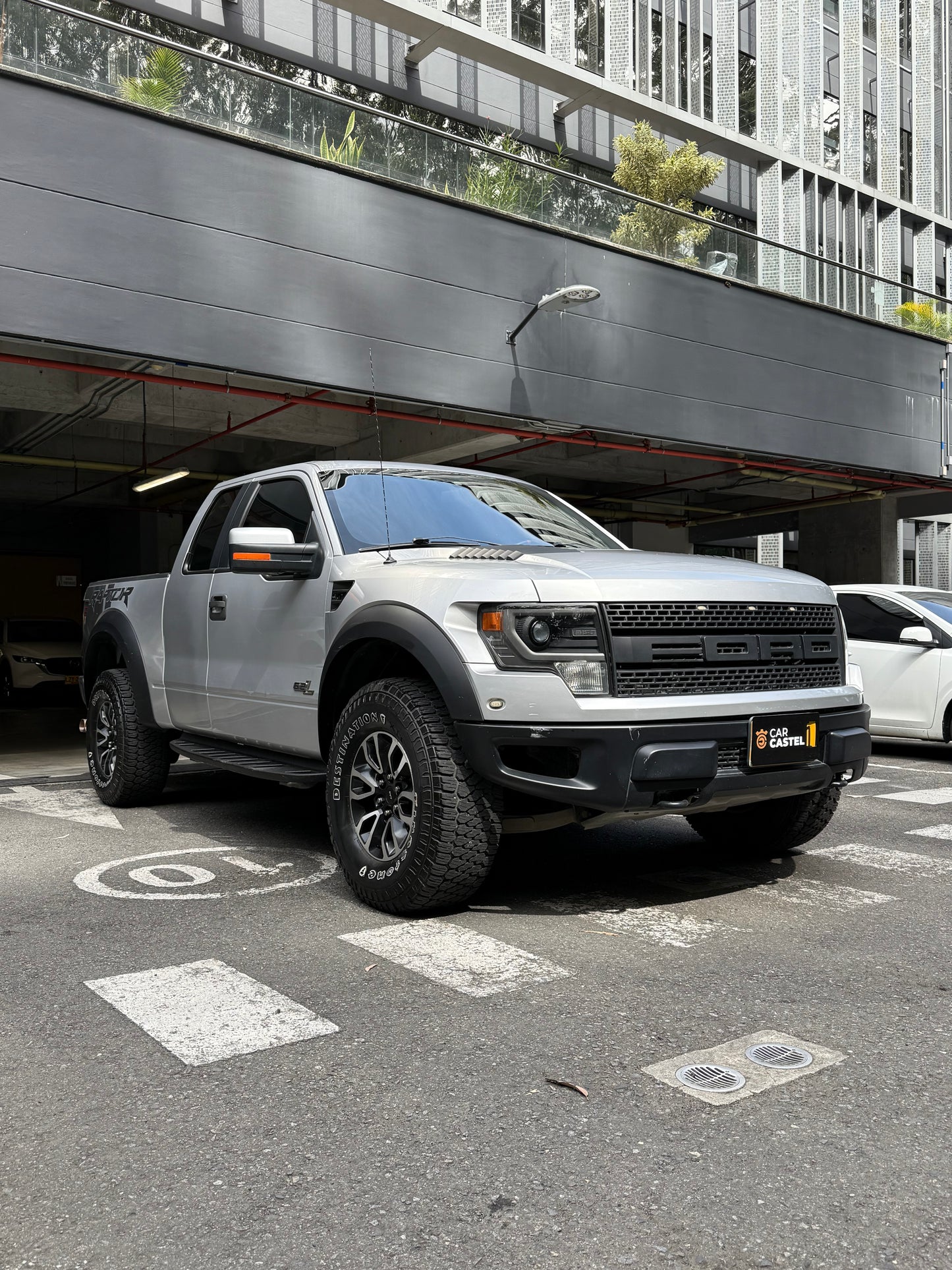 2014 - CAMIONETA FORD F150 RAPTOR 4X4 SVT AUT 6,2L
