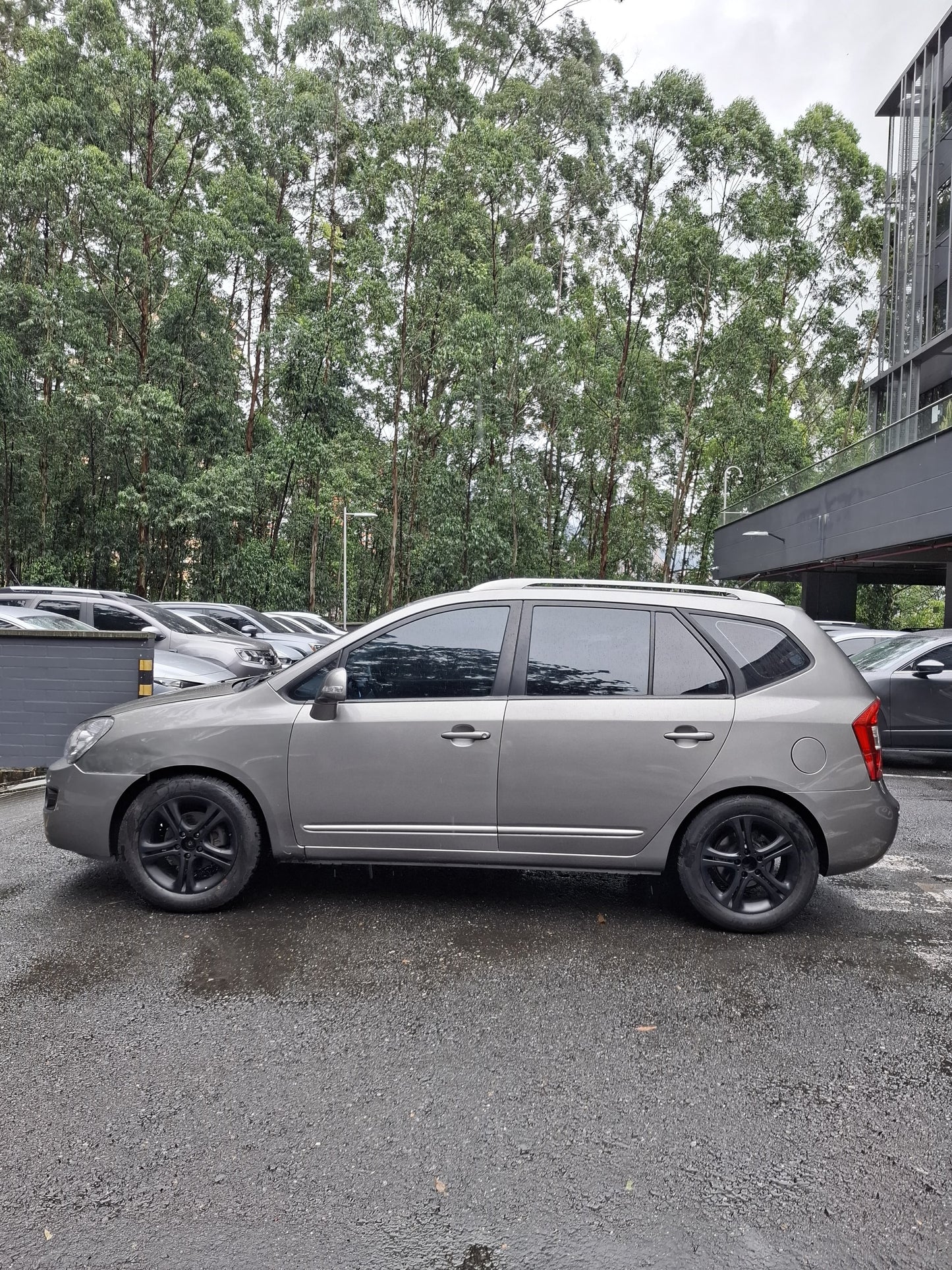 2013 - KIA CARENS RONDO EX