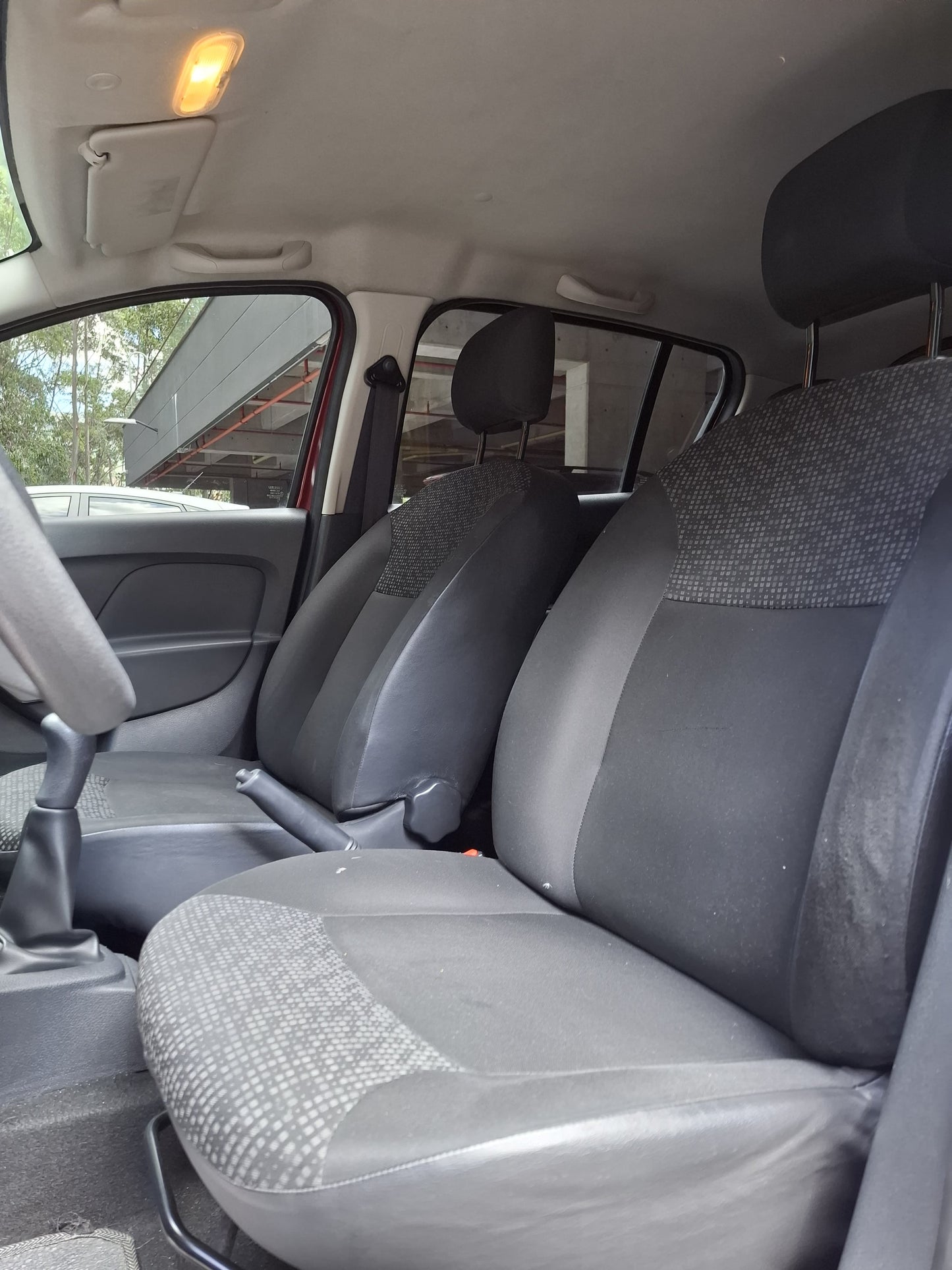 2019 - RENAULT SANDERO LIFE 1.6 MT