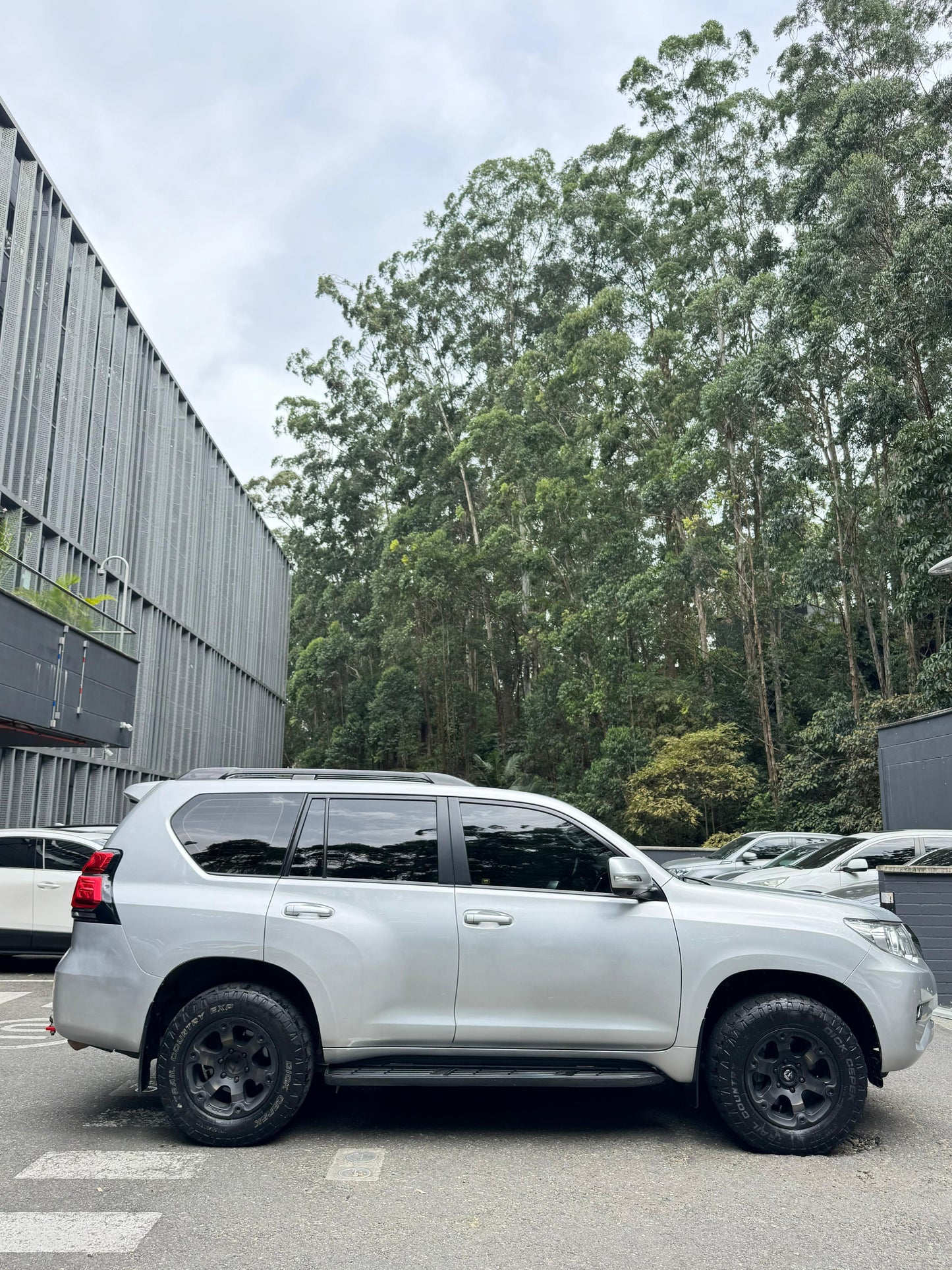 2021 - -TOYOTA PRADO TXL 4x4 4.0L