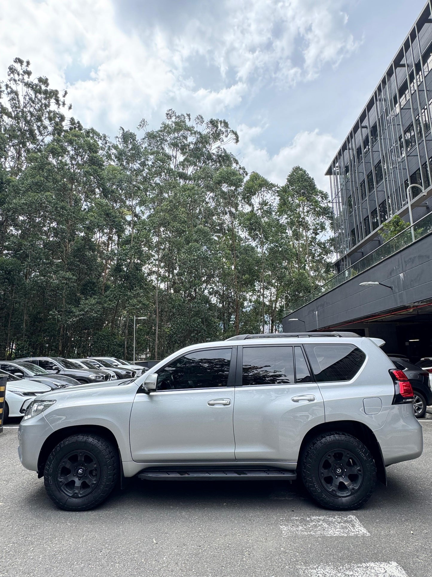 2021 - -TOYOTA PRADO TXL 4x4 4.0L