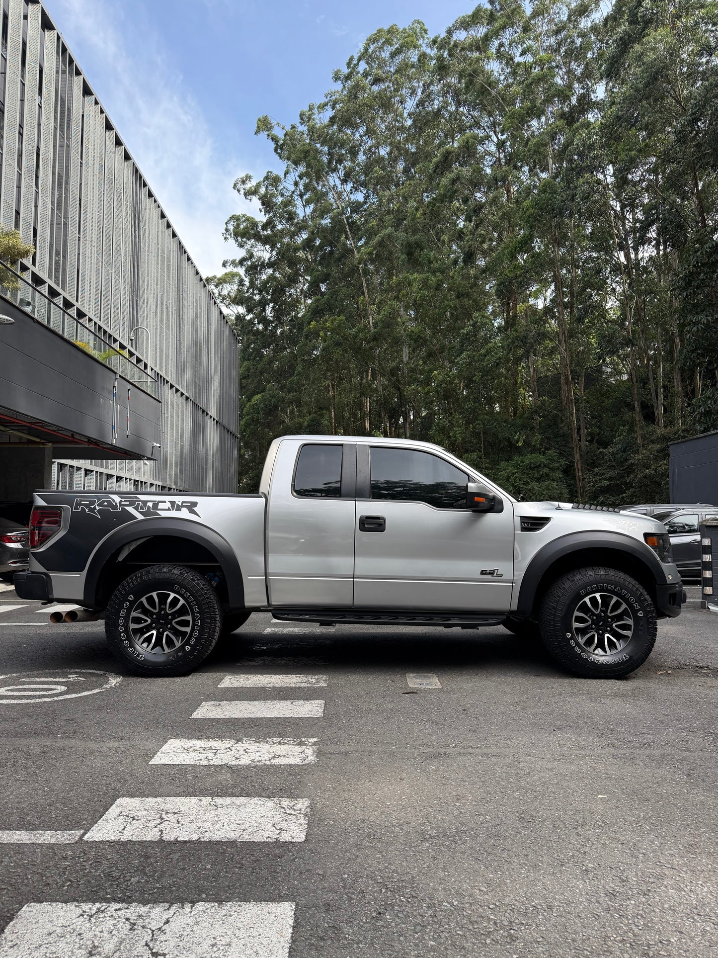 2014 - CAMIONETA FORD F150 RAPTOR 4X4 SVT AUT 6,2L