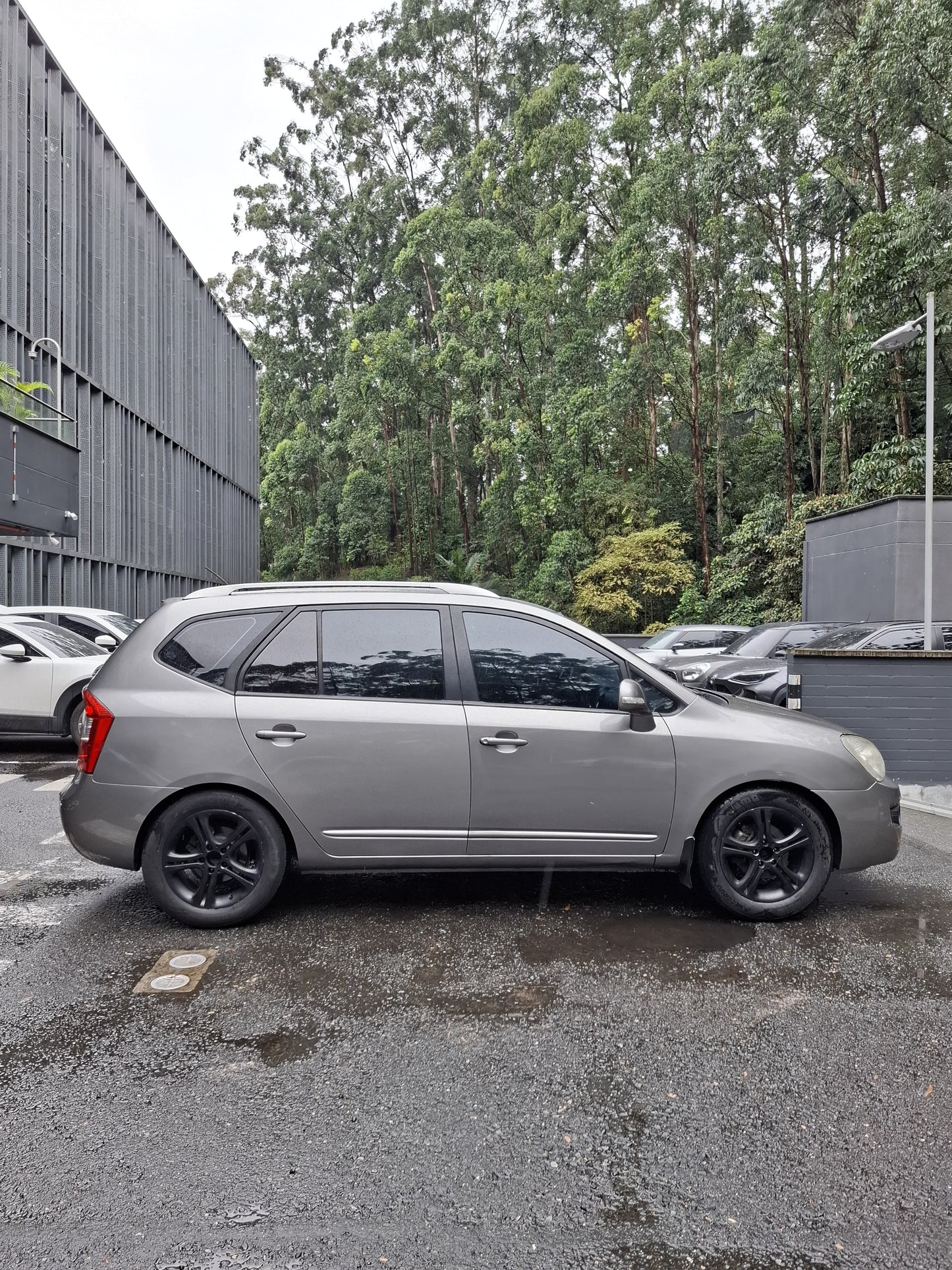 2013 - KIA CARENS RONDO EX