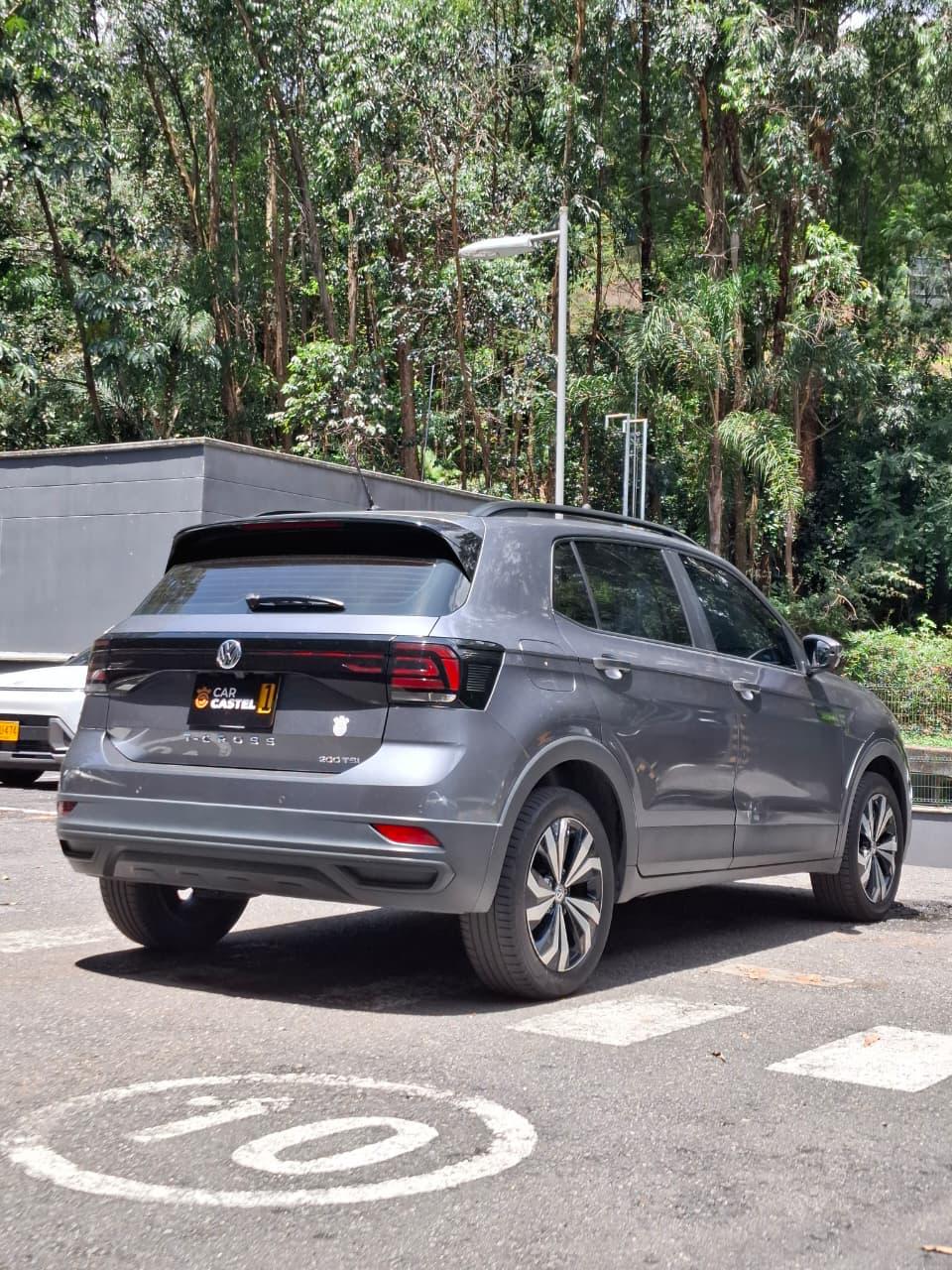 2021 - VOLSKWAGEN T-CROSS Trendline
