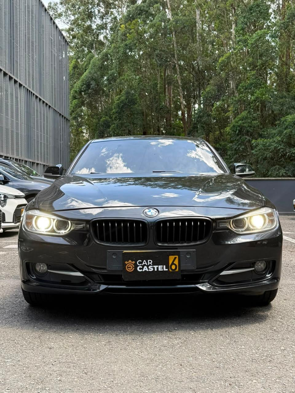 2014 - BMW 316i Standard Turbo Sedan