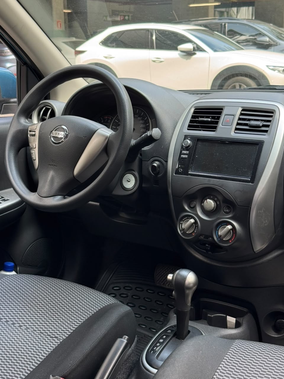 2019 - NISSAN MARCH 1.6 AUT