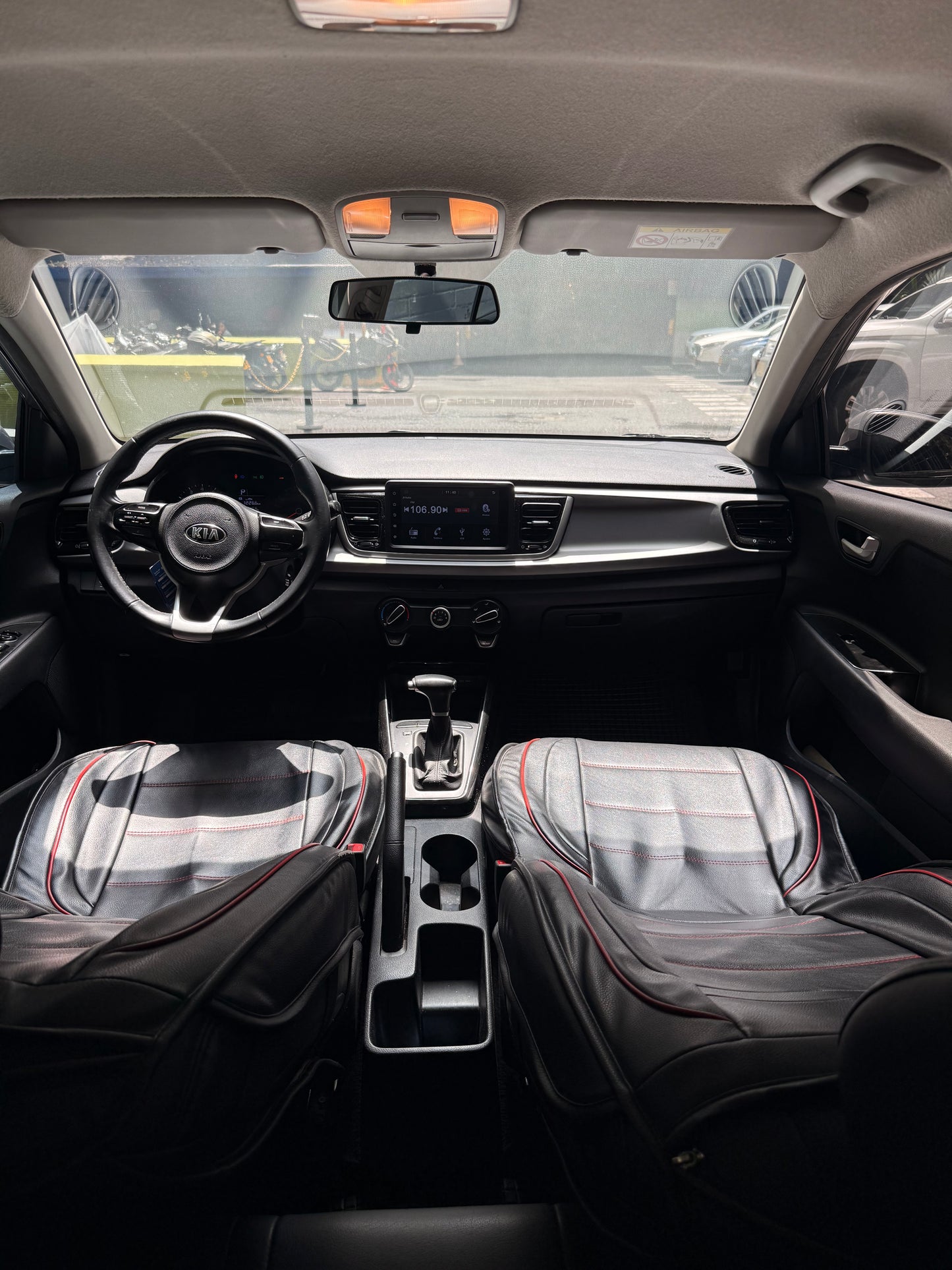 2022 - KIA RIO VIBRANT AT 1.4L HB