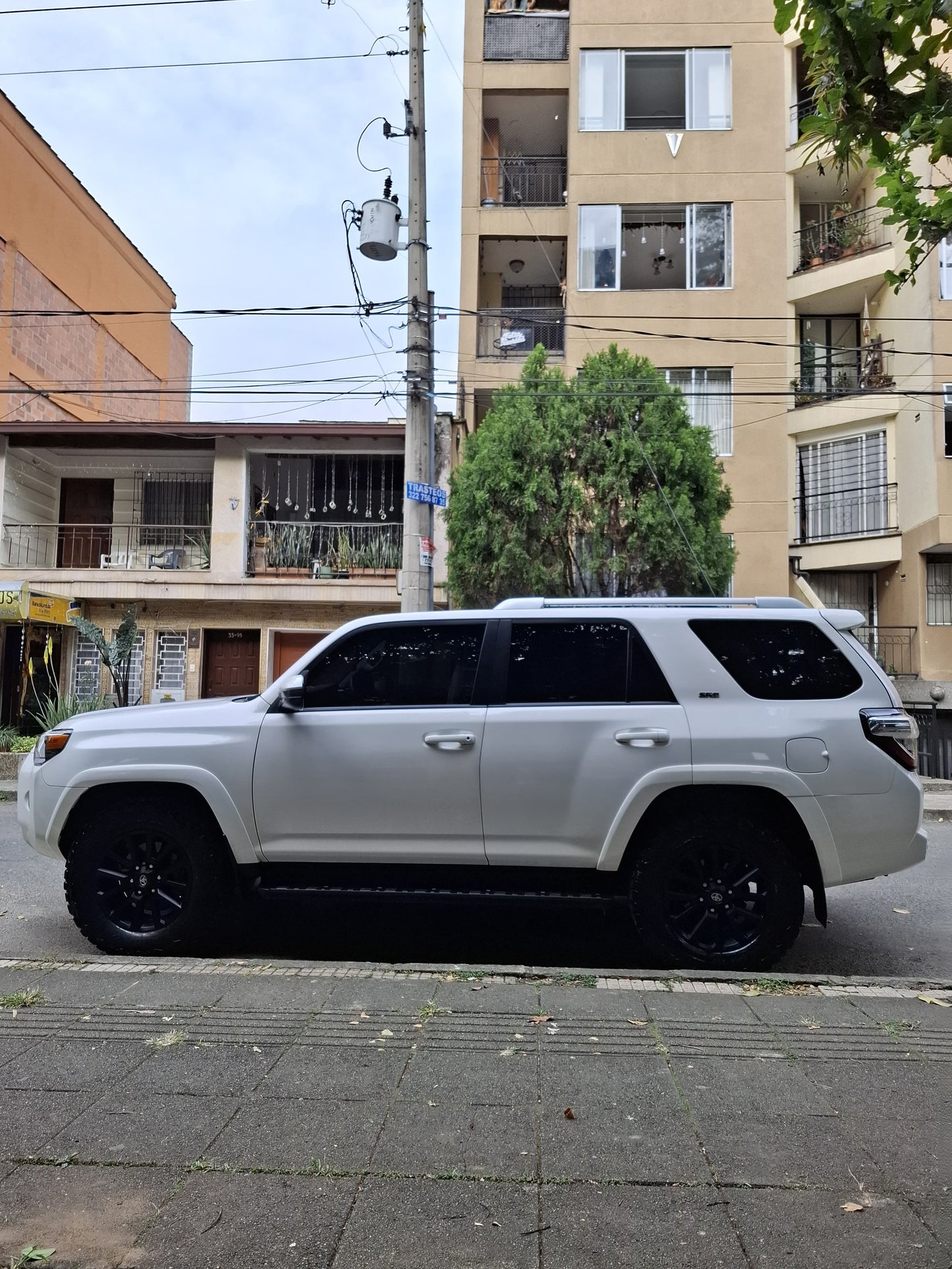 2017 - TOYOTA 4RUNER SR5 4.0 4X4