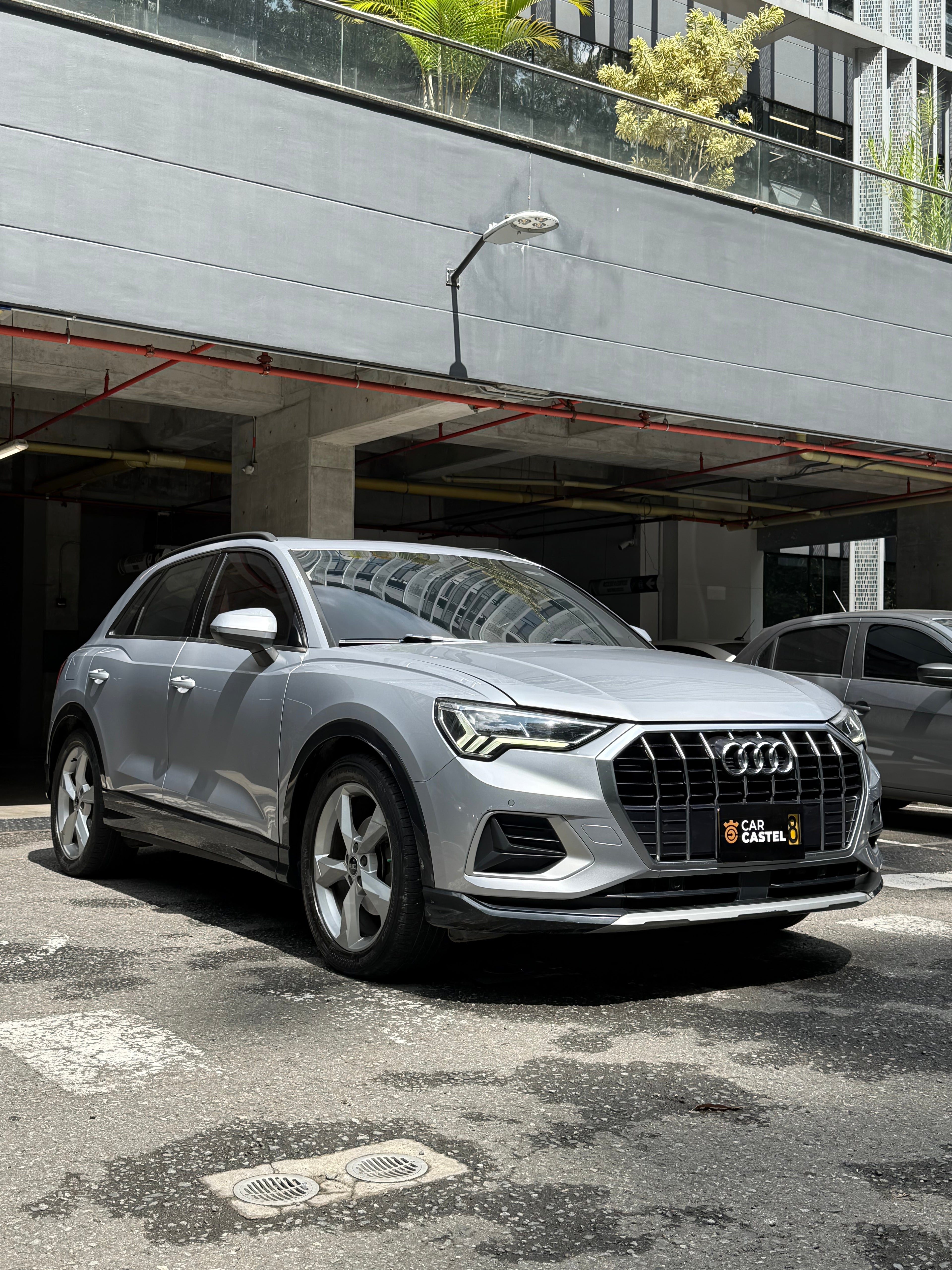 2021 - -AUDI Q3 TFSI Sportline Blindada