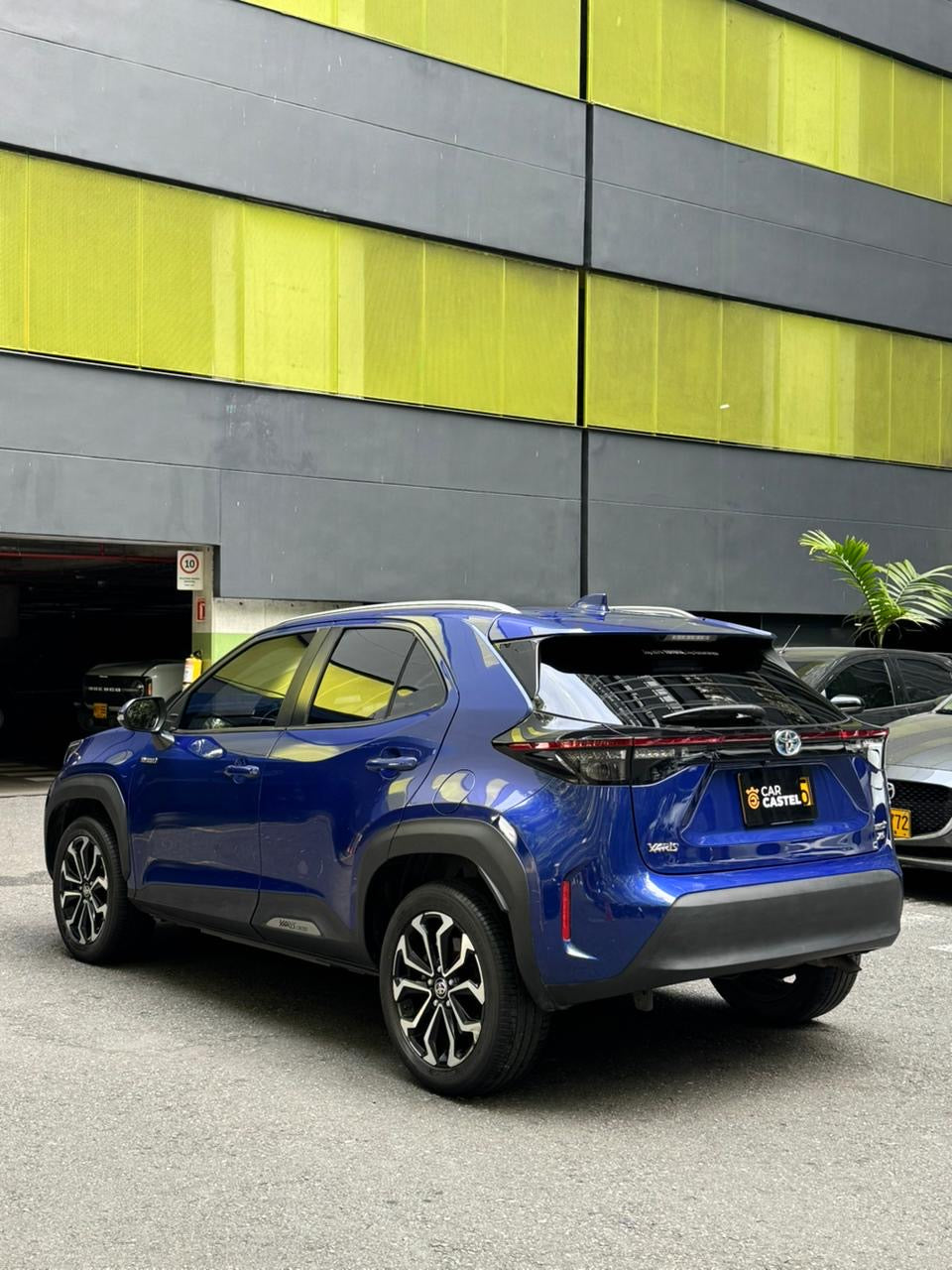 2022 - TOYOTA YARIS CROSS XS