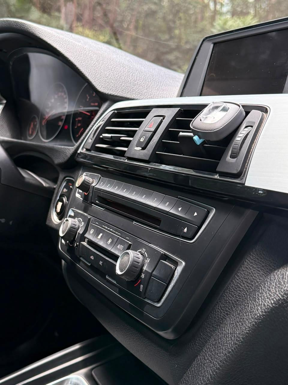 2014 - BMW 316i Standard Turbo Sedan