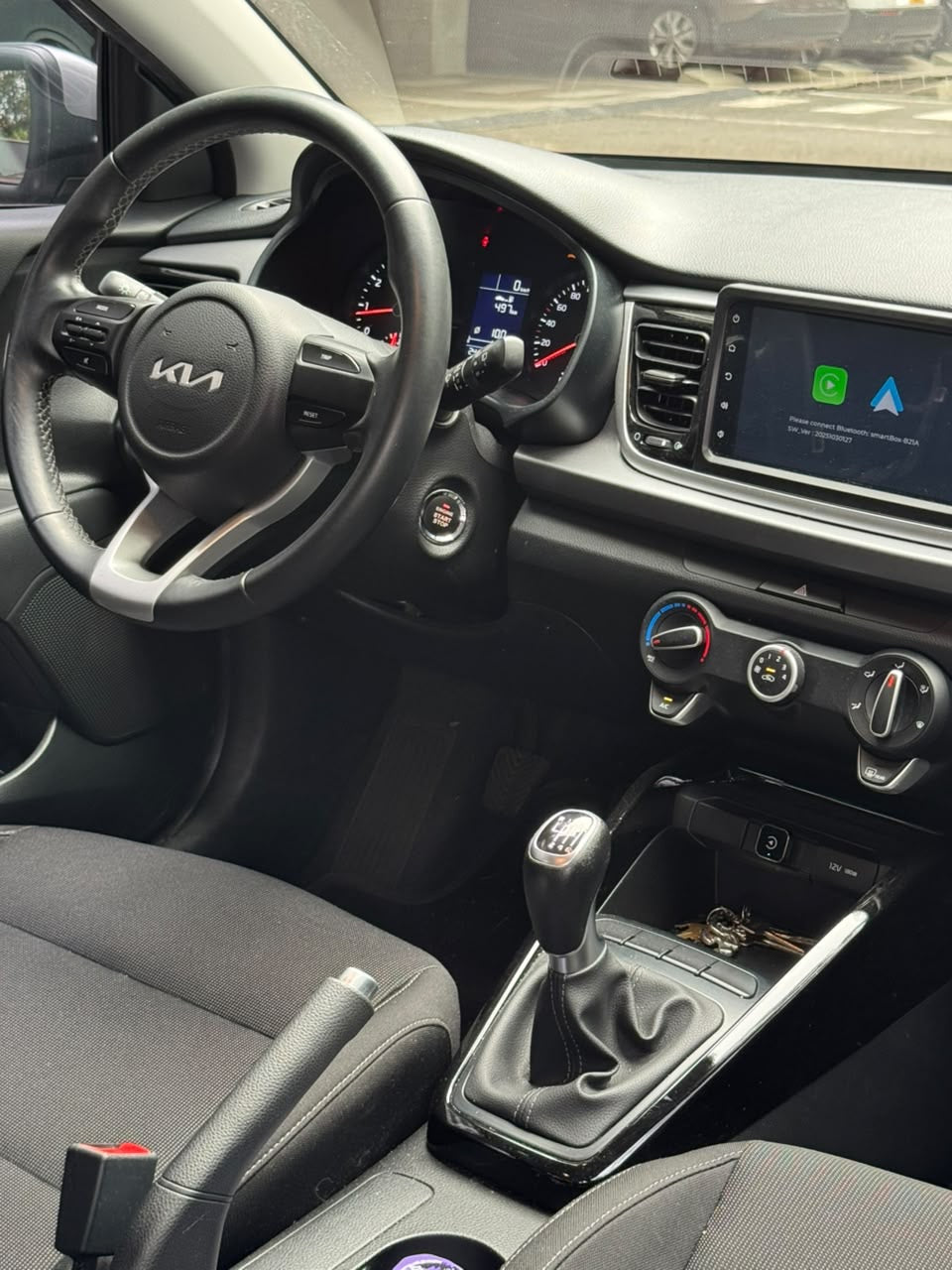 2024 - KIA RIO VIBRANT HB 1.4L