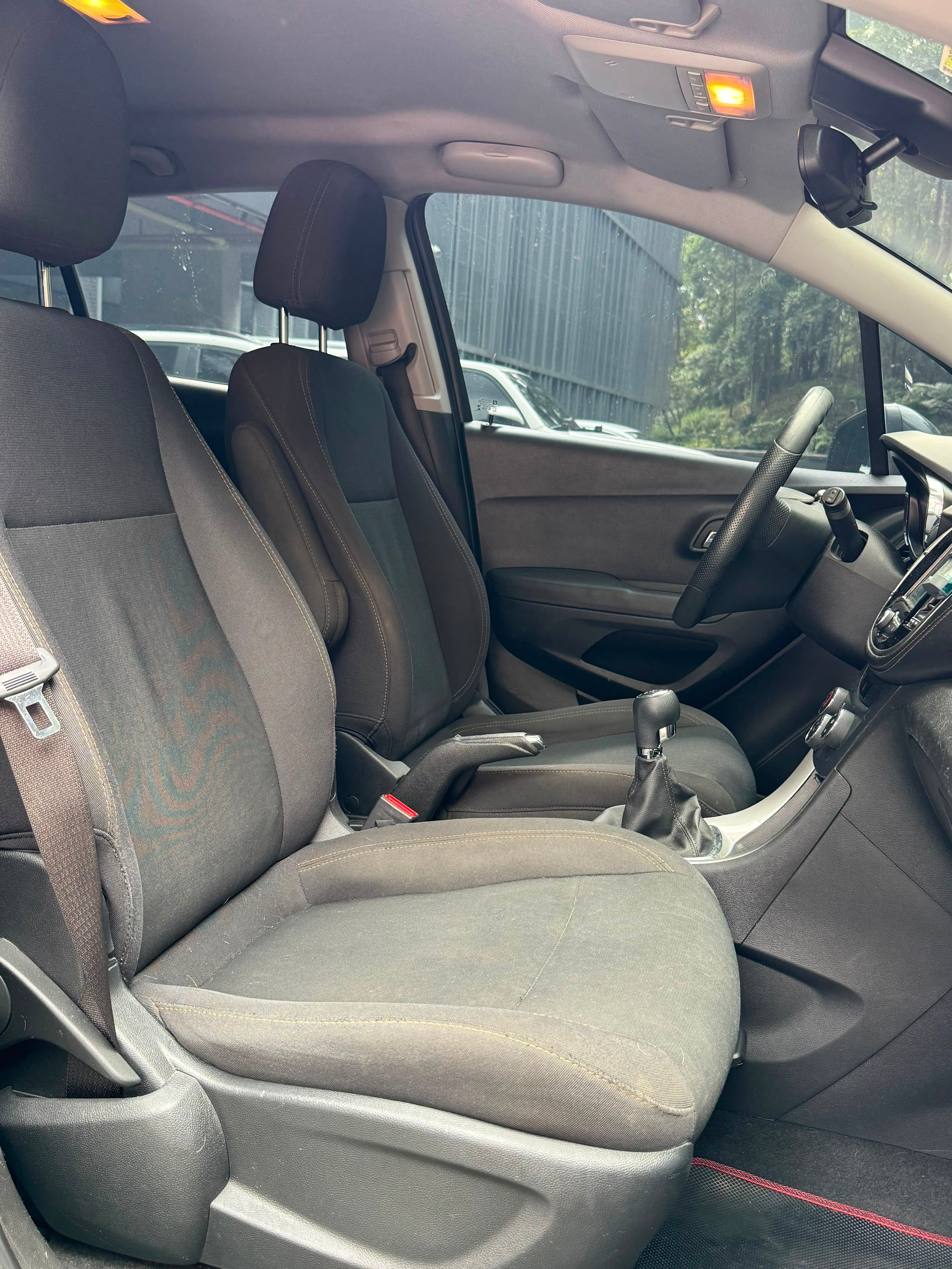 2018 - -CHEVROLET TRACKER LS MT 1.8L