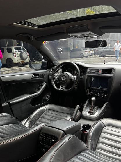 2014 - VOLKSWAGEN NUEVO JETTA GLI 2.0 turbo
