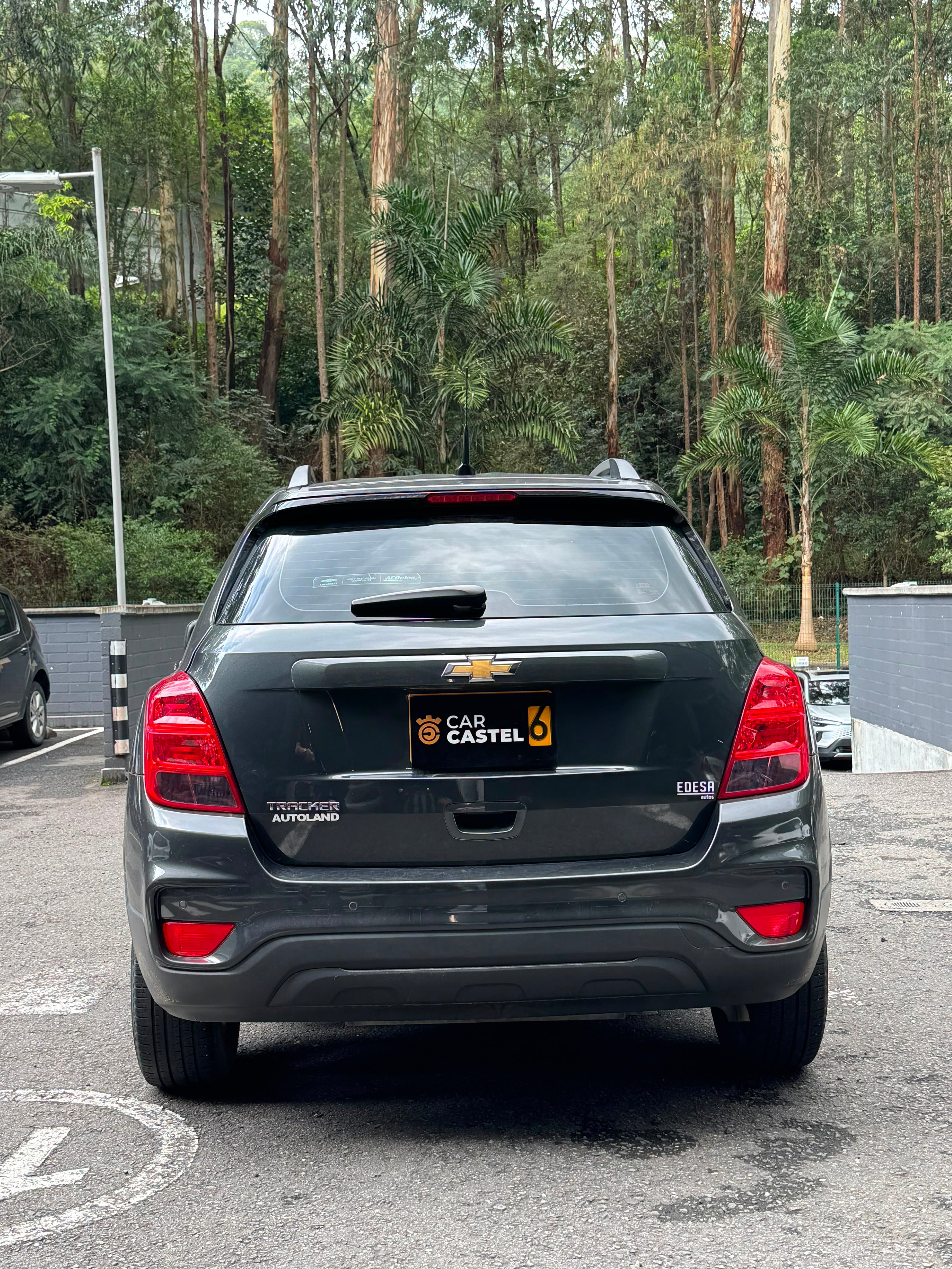 2018 - -CHEVROLET TRACKER LS MT 1.8L