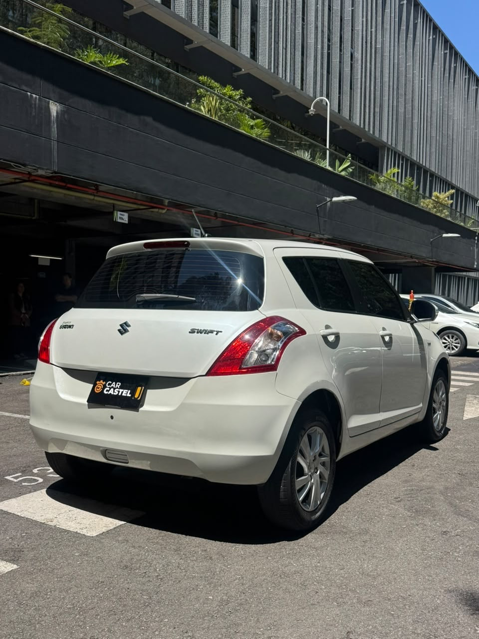 2015 - SUZUKI SWIFT MT 1.2L