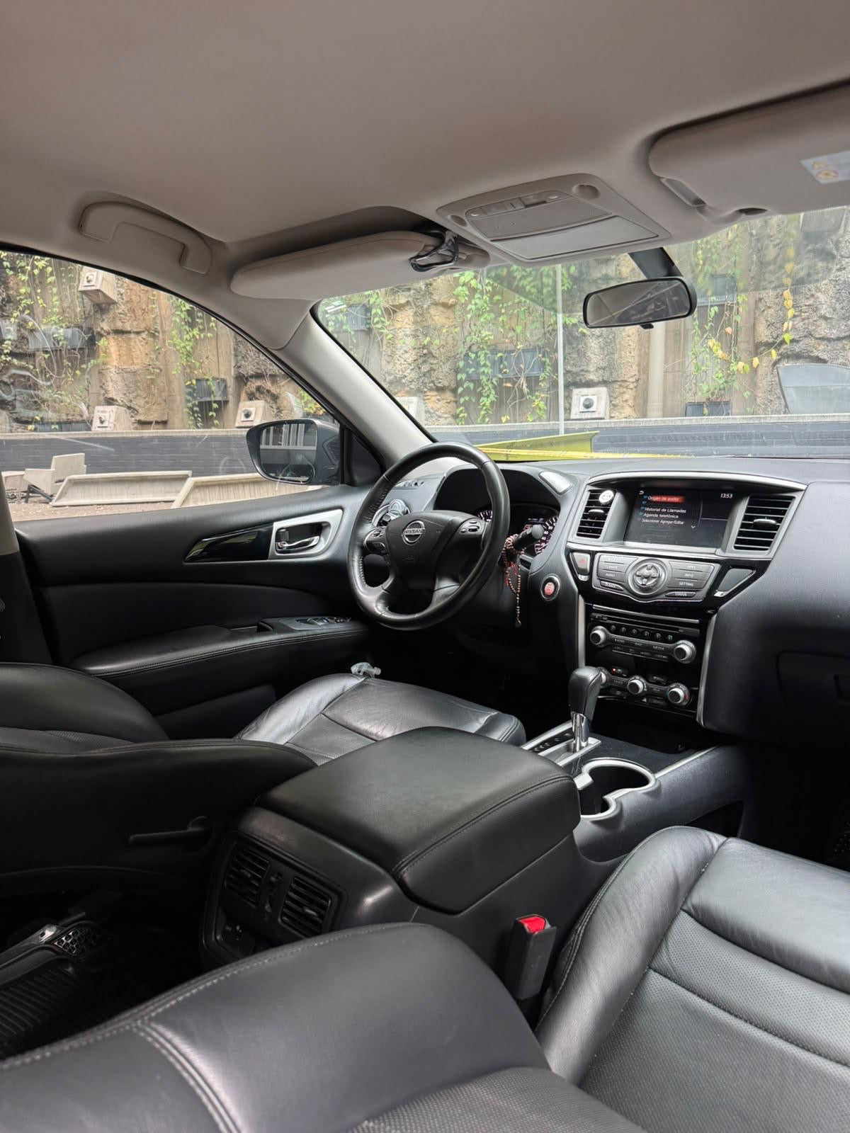 2019 - NISSAN PATHFINDER SENSE 3,5L AWD 7 PUESTOS