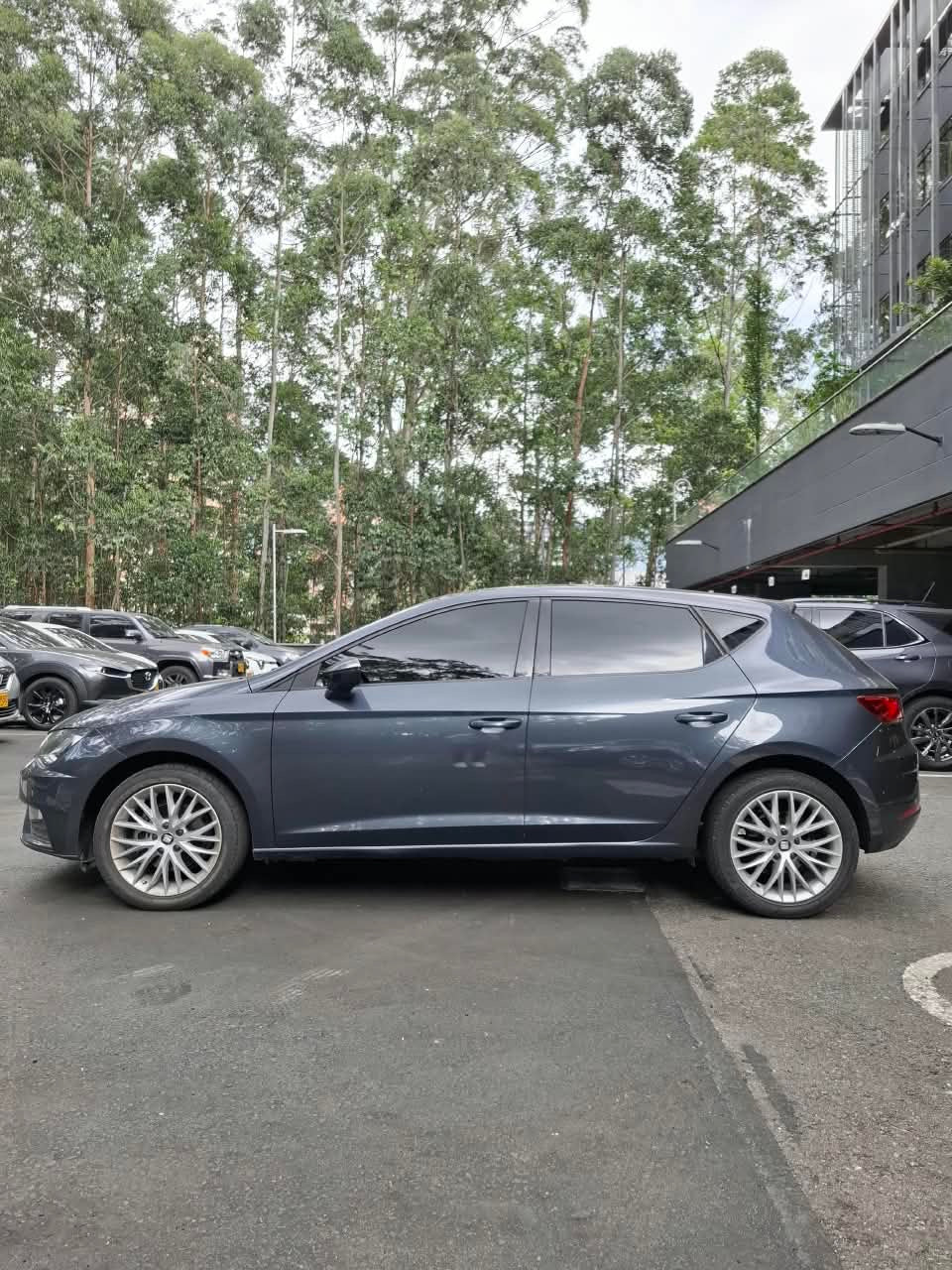 2020 - SEAT LEON STYLE PLUS 1.6 AT