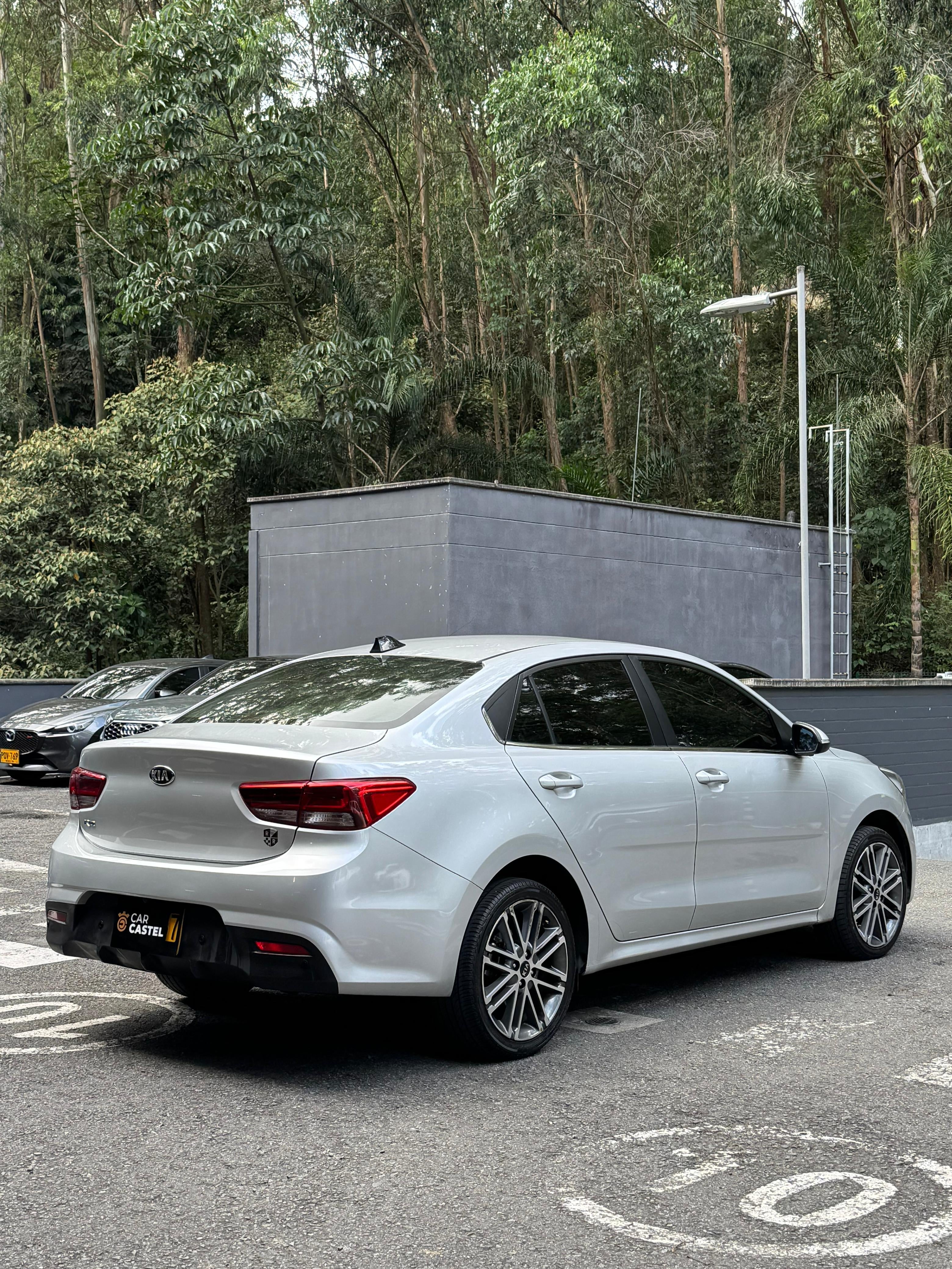 2020 - KIA RIO ZENITH AT 1.4L