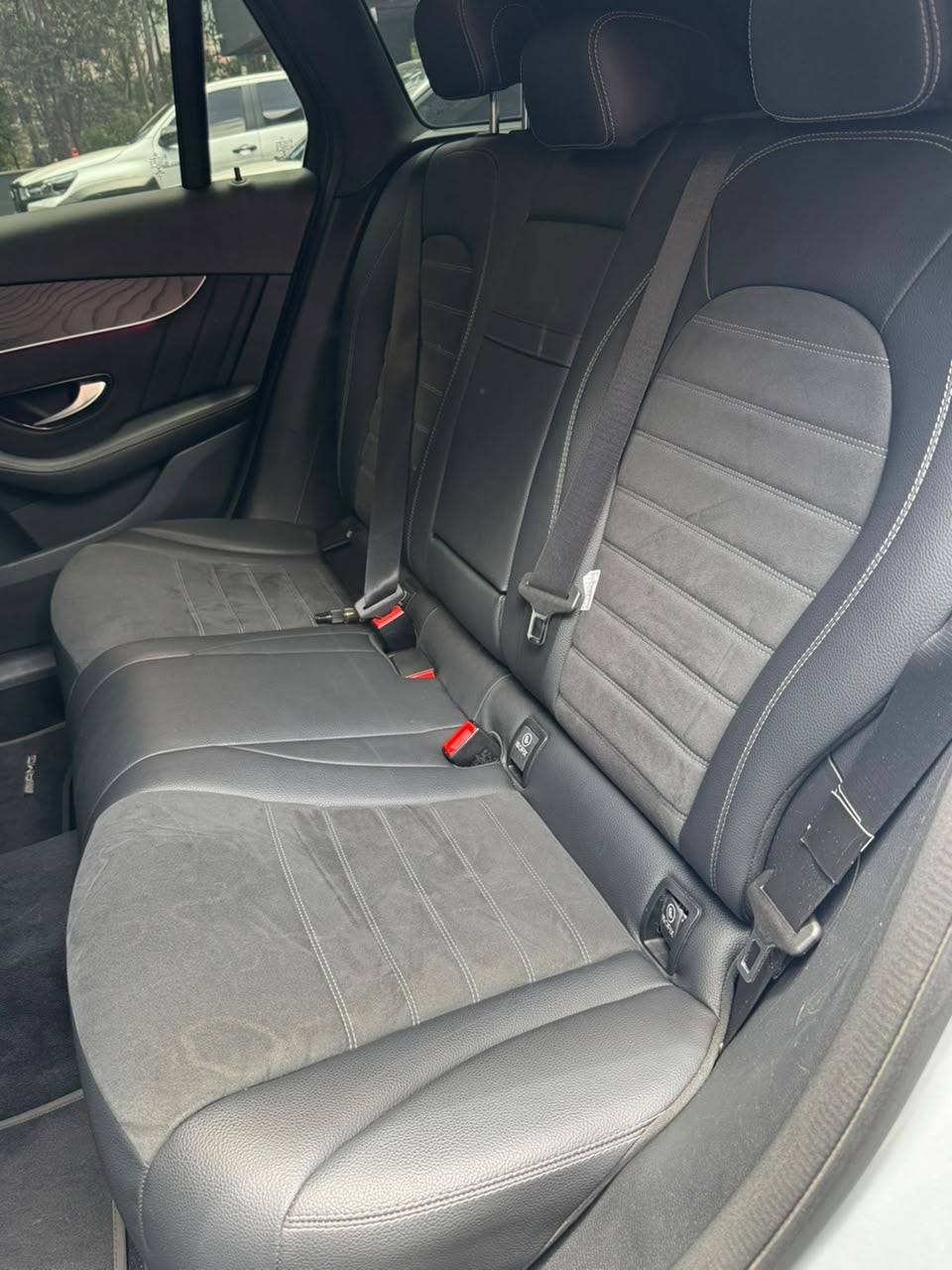 2020 - MERCEDES BENZ GLC300E 4MATIC HÍBRIDA