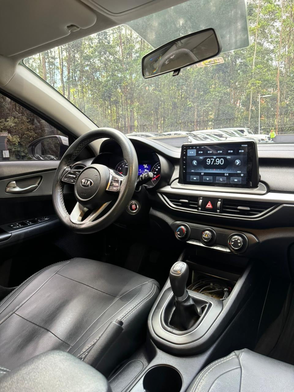 2020 - KIA CERATO VIVRO VIBRANT 1.6 MT