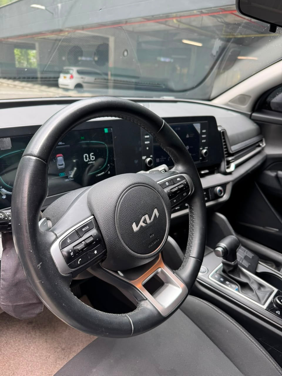 2024 - KIA SPORTAGE VIBRANT 2.0 AT 4X2