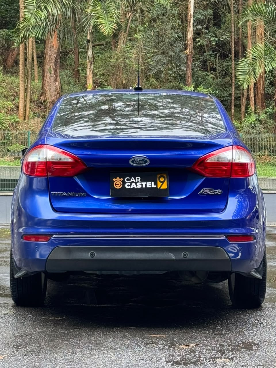 2015 - FORD FIESTA TITANIUM AUT 1.6L