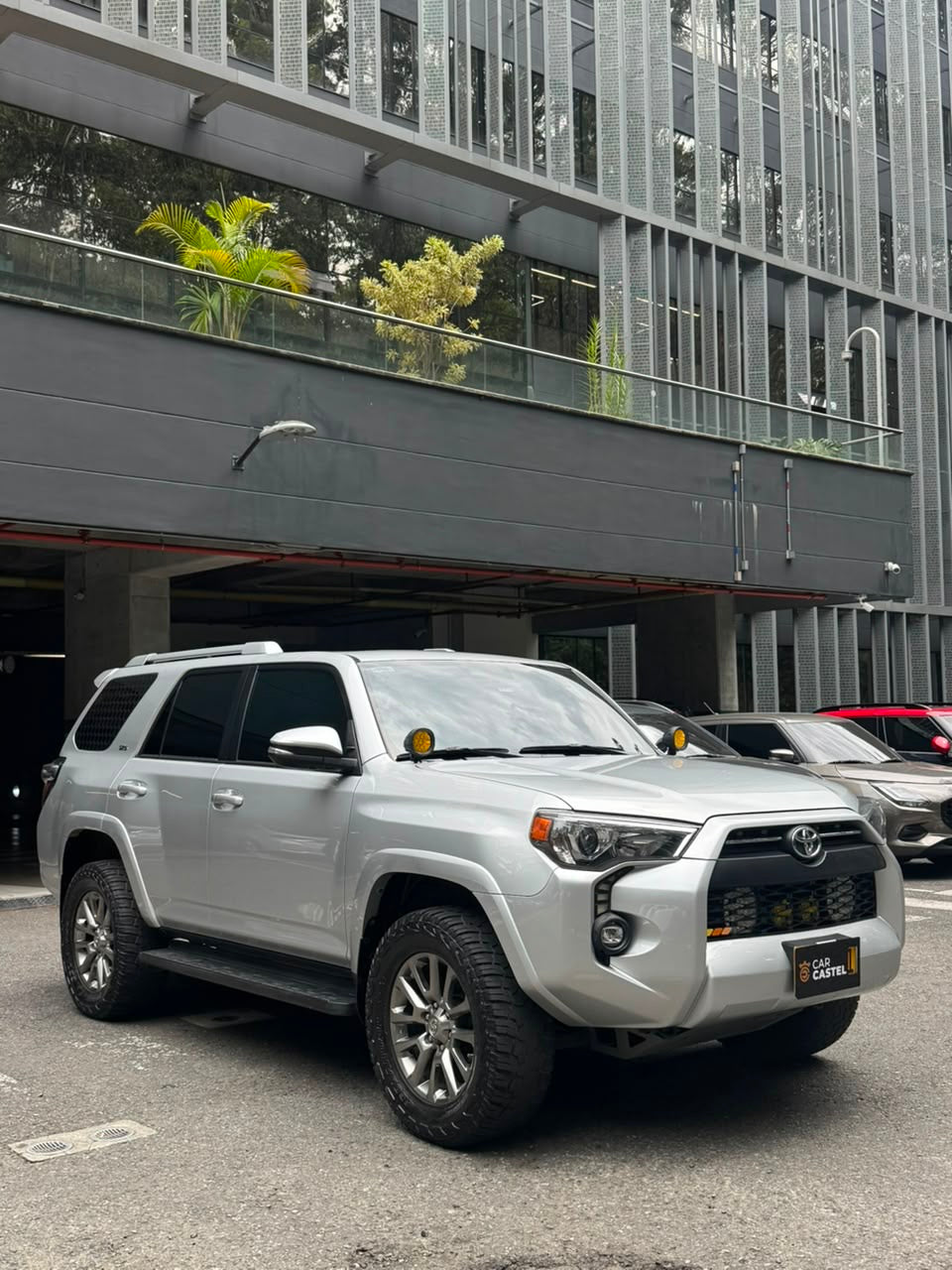 2021 - TOYOTA 4 RUNNER SR5 4.0L
