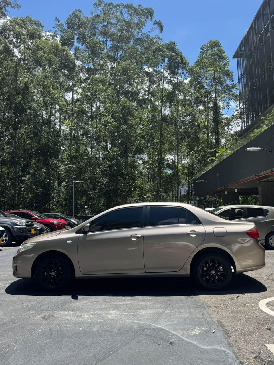 2011 - TOYOTA COROLLA XLi 1.6L