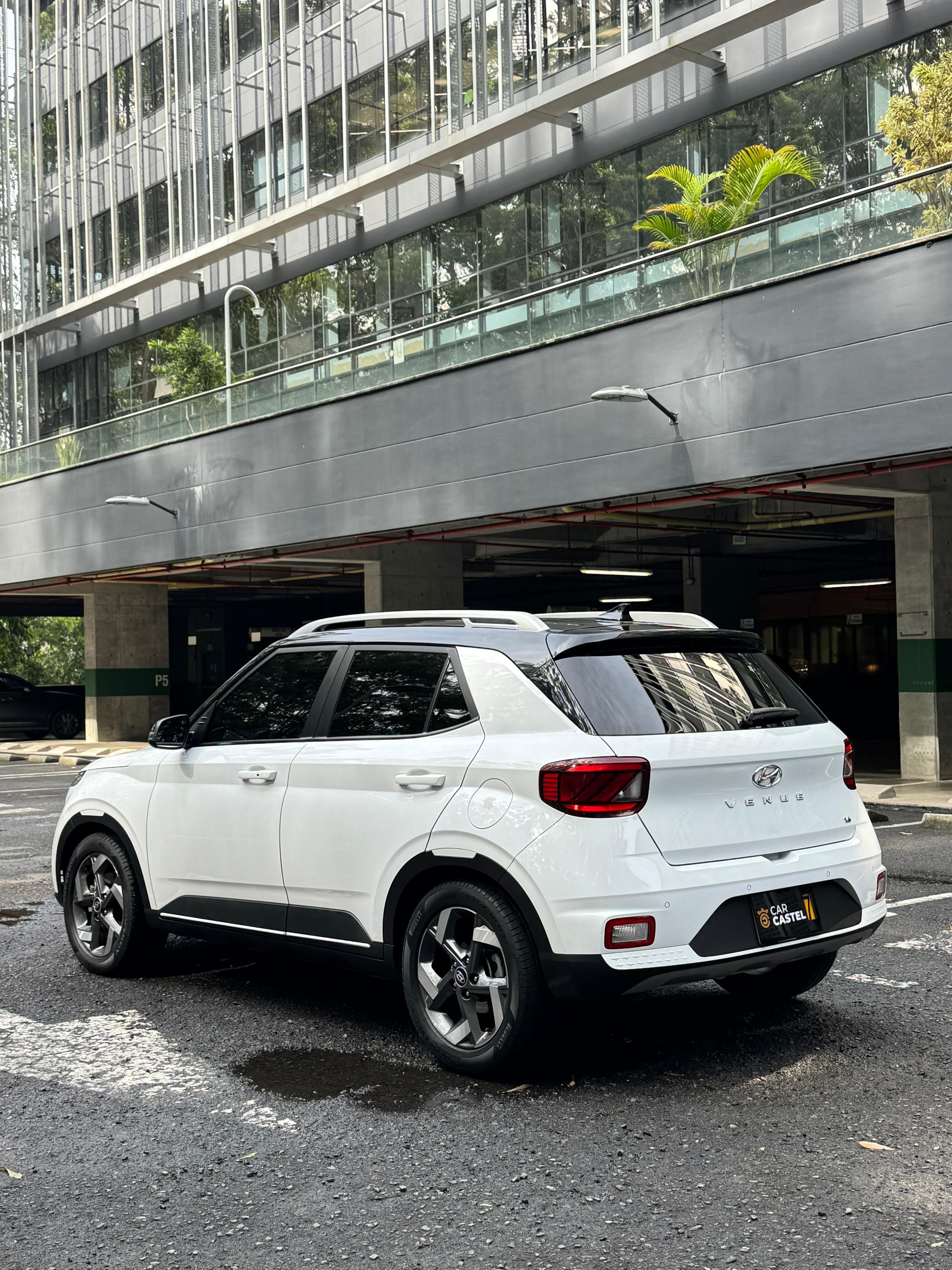 2023 - HYUNDAI VENUE 1.6 AUT