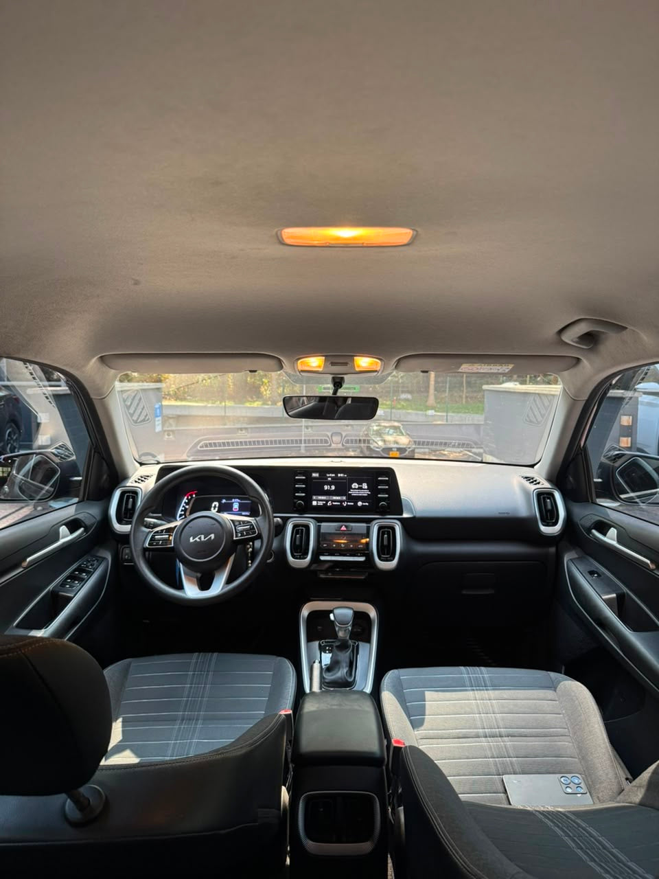 2025 - KIA SONET VIBRANT