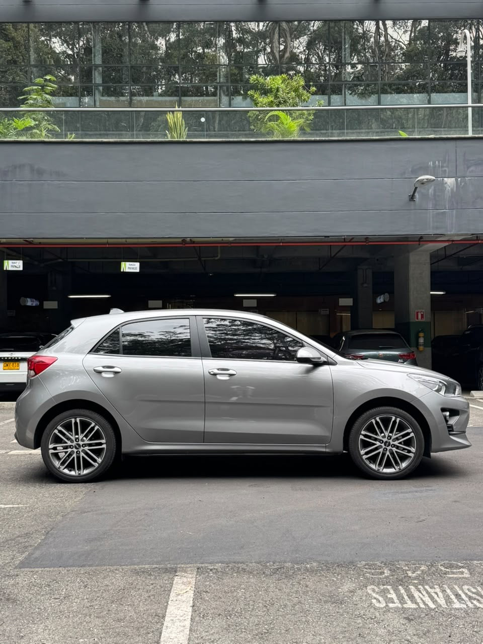 2024 - KIA RIO VIBRANT HB 1.4L