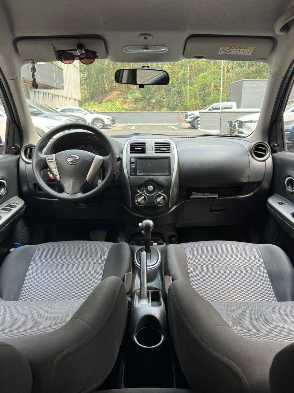 2019 - NISSAN MARCH 1.6 AUT