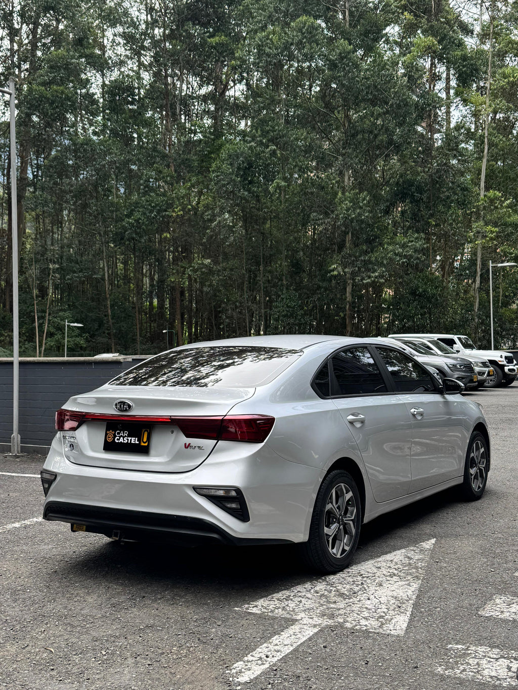 2020 - KIA CERATO VIVRO VIBRANT 1.6 MT