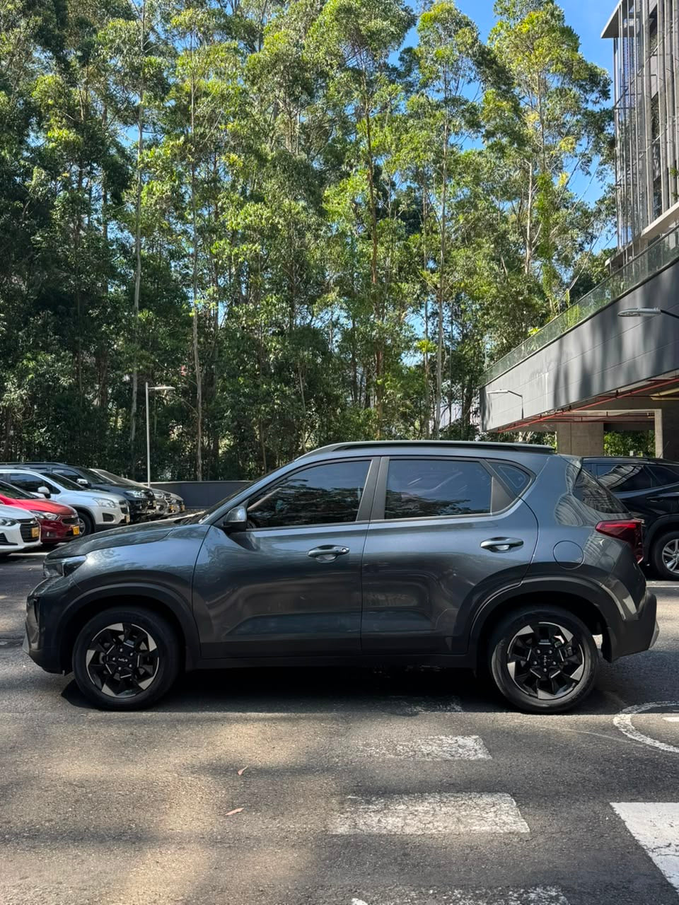 2025 - KIA SONET VIBRANT