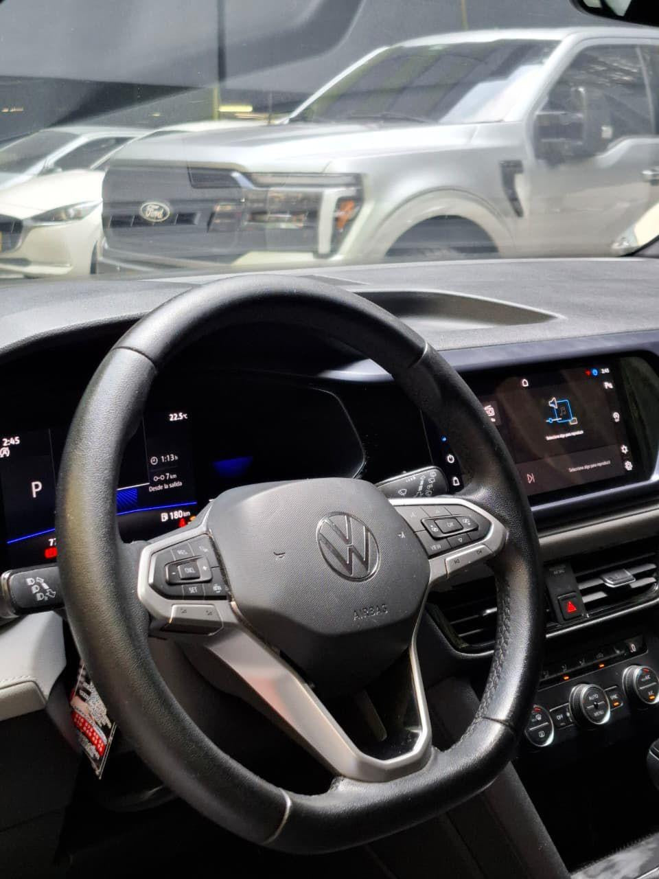 2022 - VOLKSWAGEN TAOS COMFORTLINE