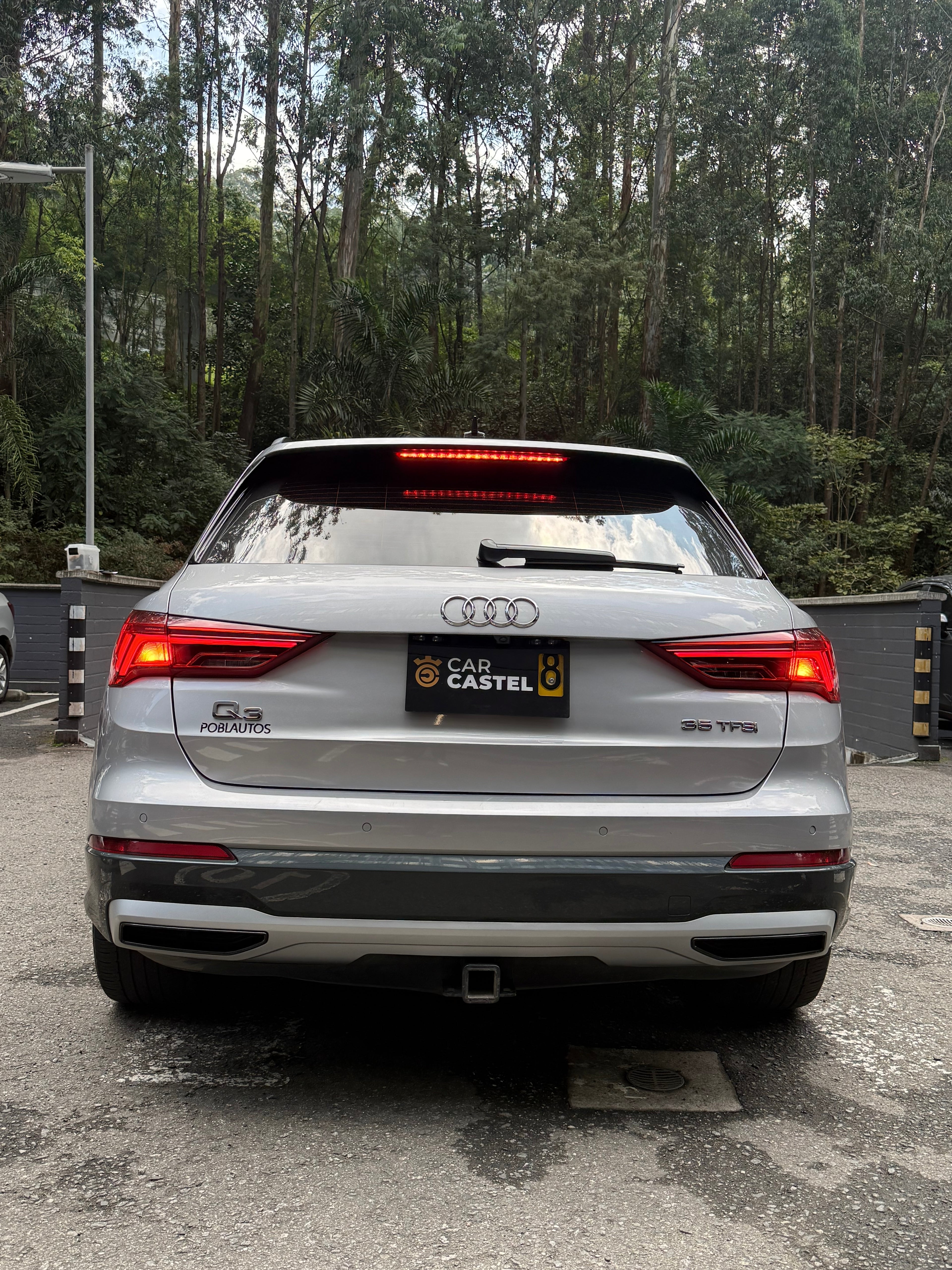 2021 - -AUDI Q3 TFSI Sportline Blindada