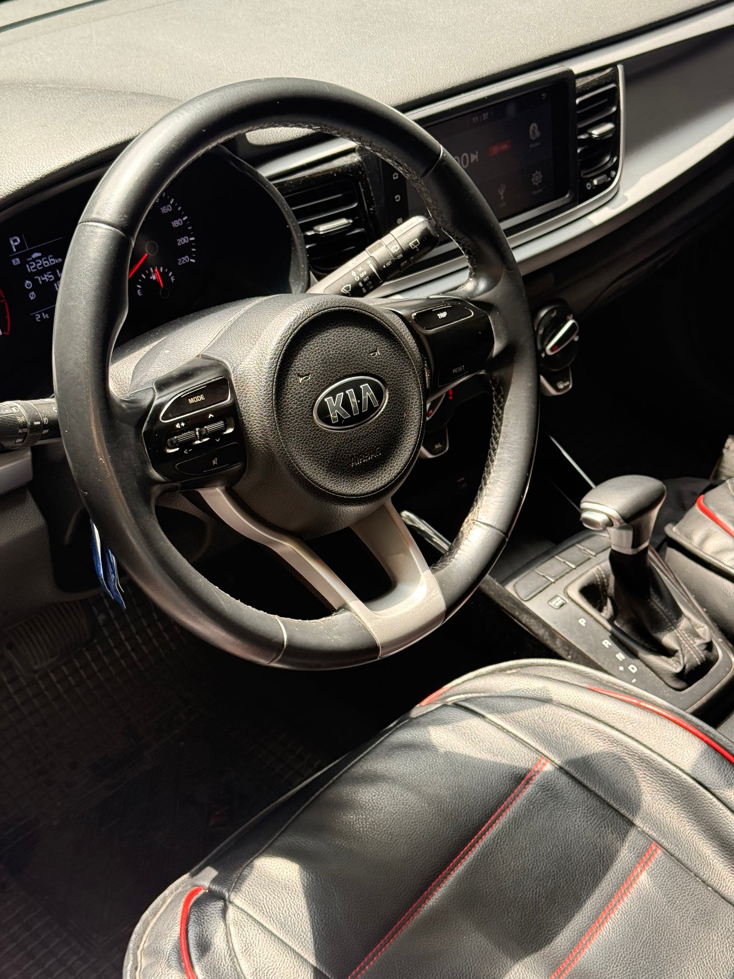 2022 - KIA RIO VIBRANT AT 1.4L HB