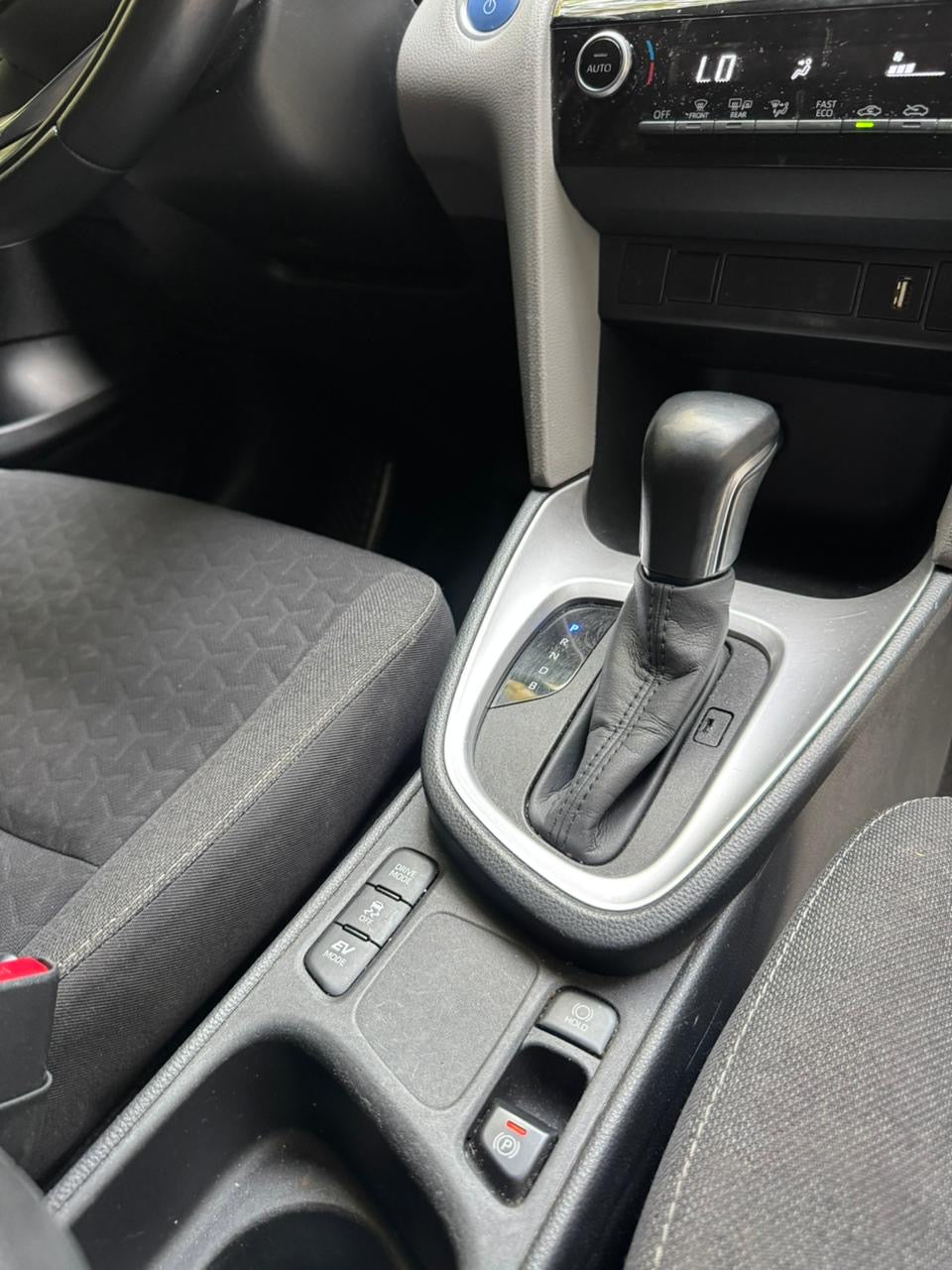 2022 - TOYOTA YARIS CROSS XS