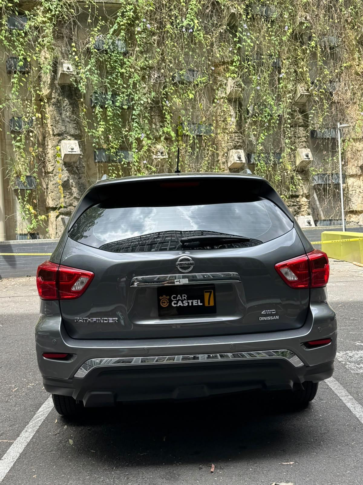 2019 - NISSAN PATHFINDER SENSE 3,5L AWD 7 PUESTOS