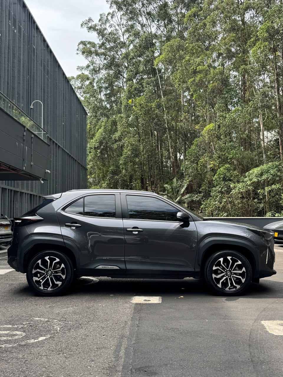 2022 - TOYOTA YARIS CROSS XS
