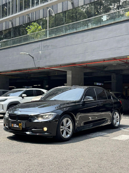 2014 - - BMW 316i Standard Turbo Sedan