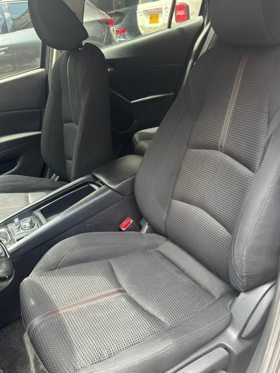 2018 - MAZDA 3 TOURING SEDAN 2.0L