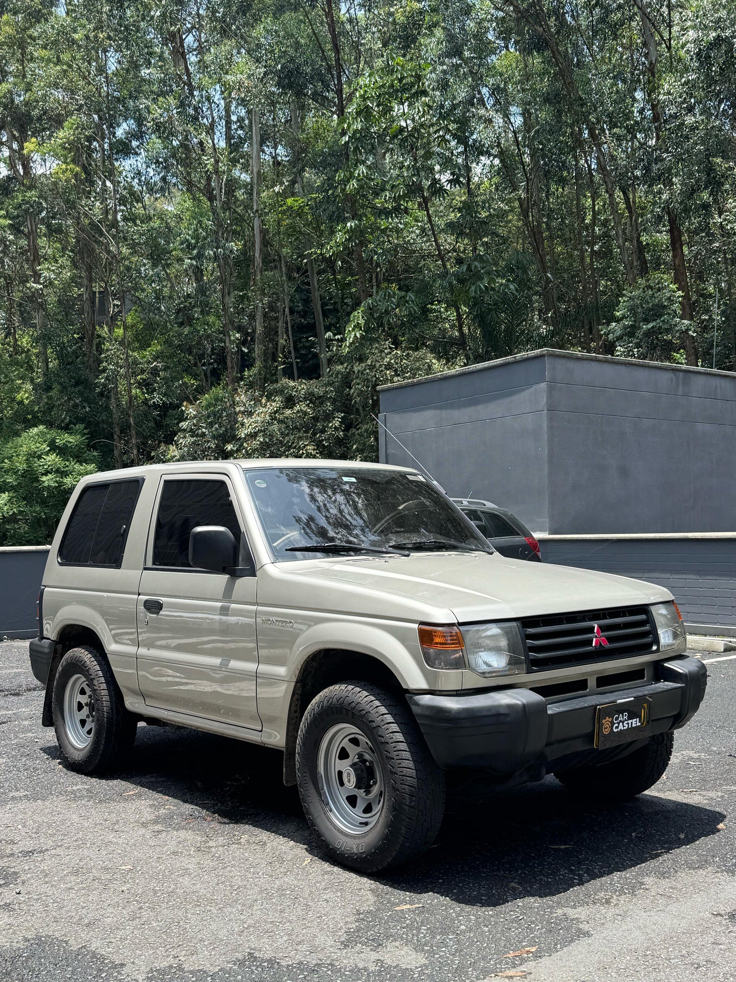 2003 - MITSUBISHI MONTERO V11 2.4L